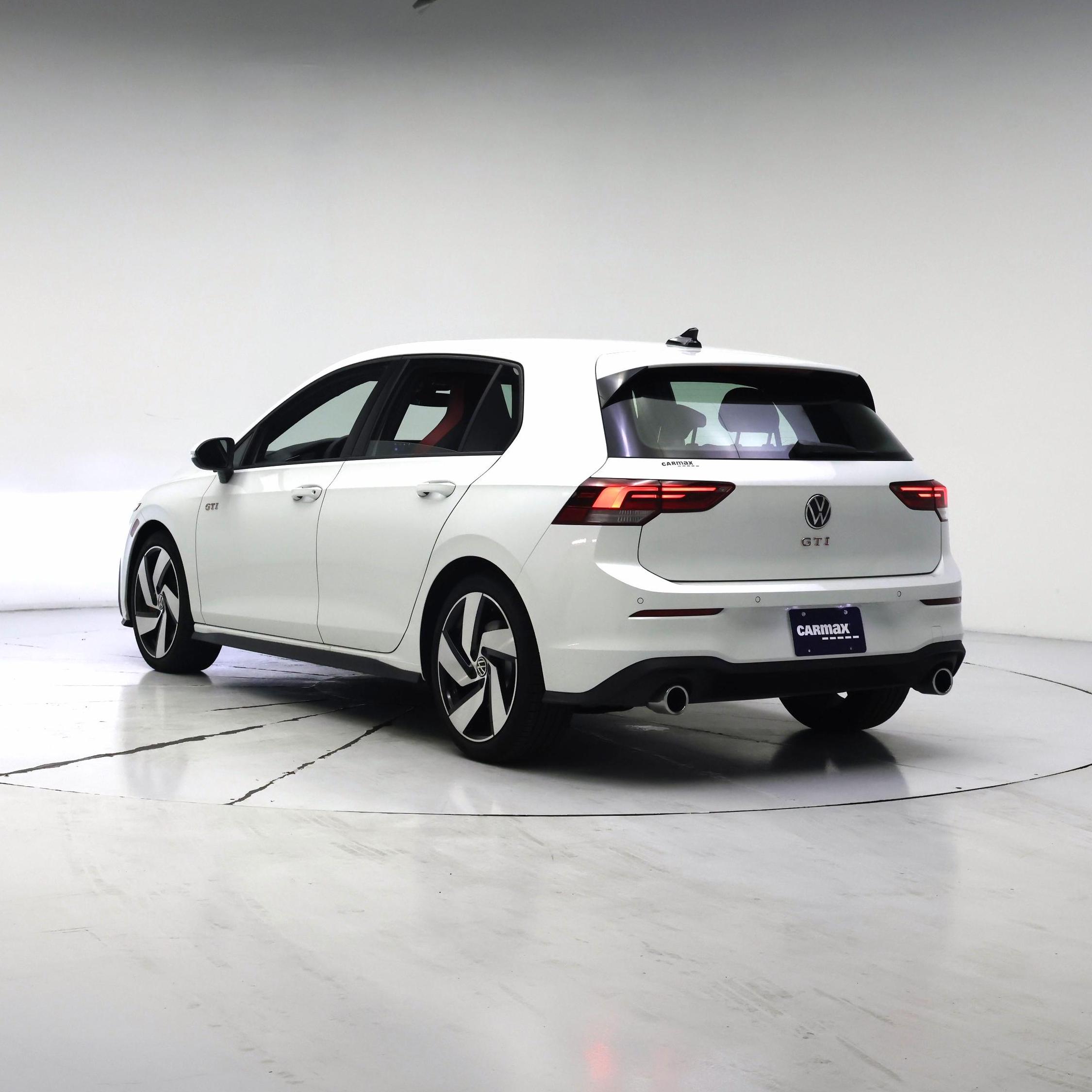 Thumbnail: 2026 Volkswagen Golf - 2
