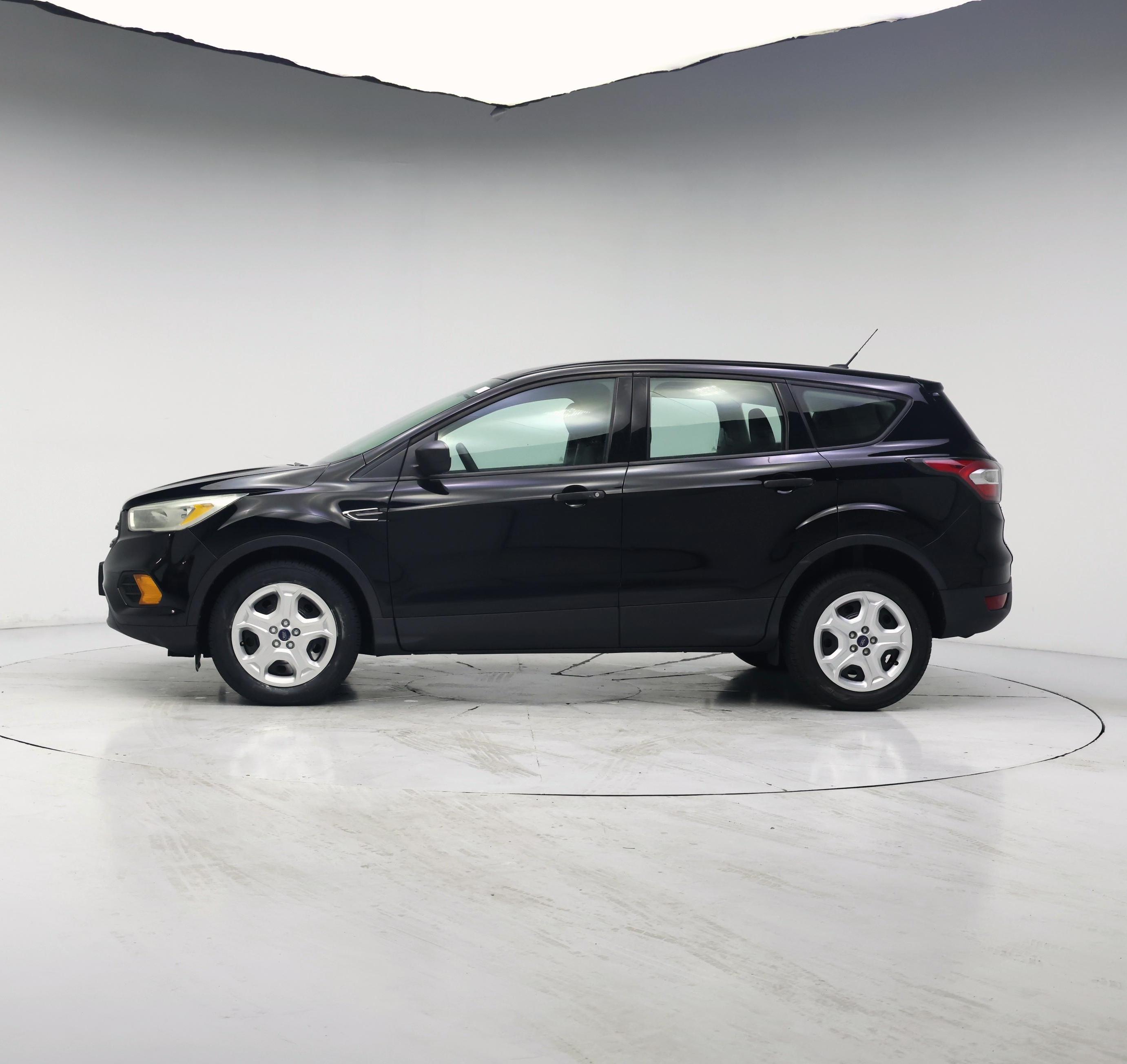 Thumbnail: 2017 Ford Escape - 3
