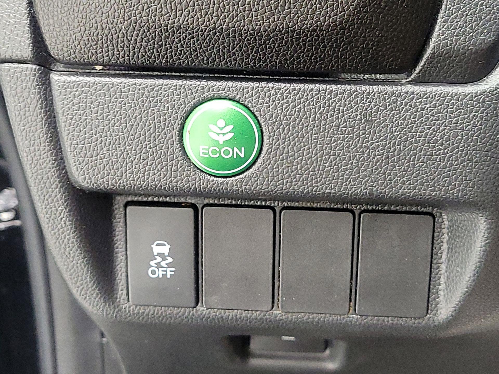 Thumbnail: 2015 Honda Fit - 13
