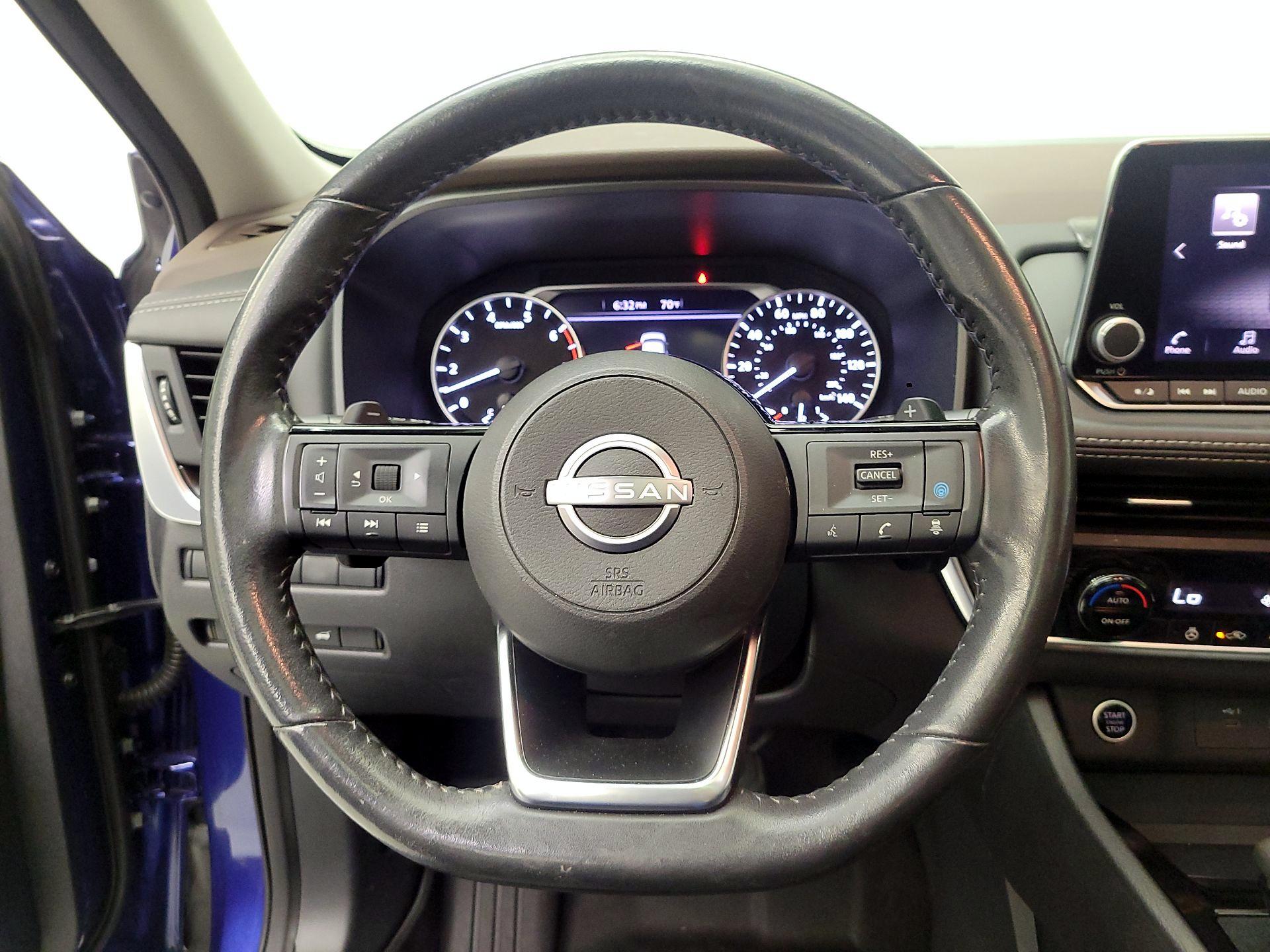 Thumbnail: 2023 Nissan Rogue - 10