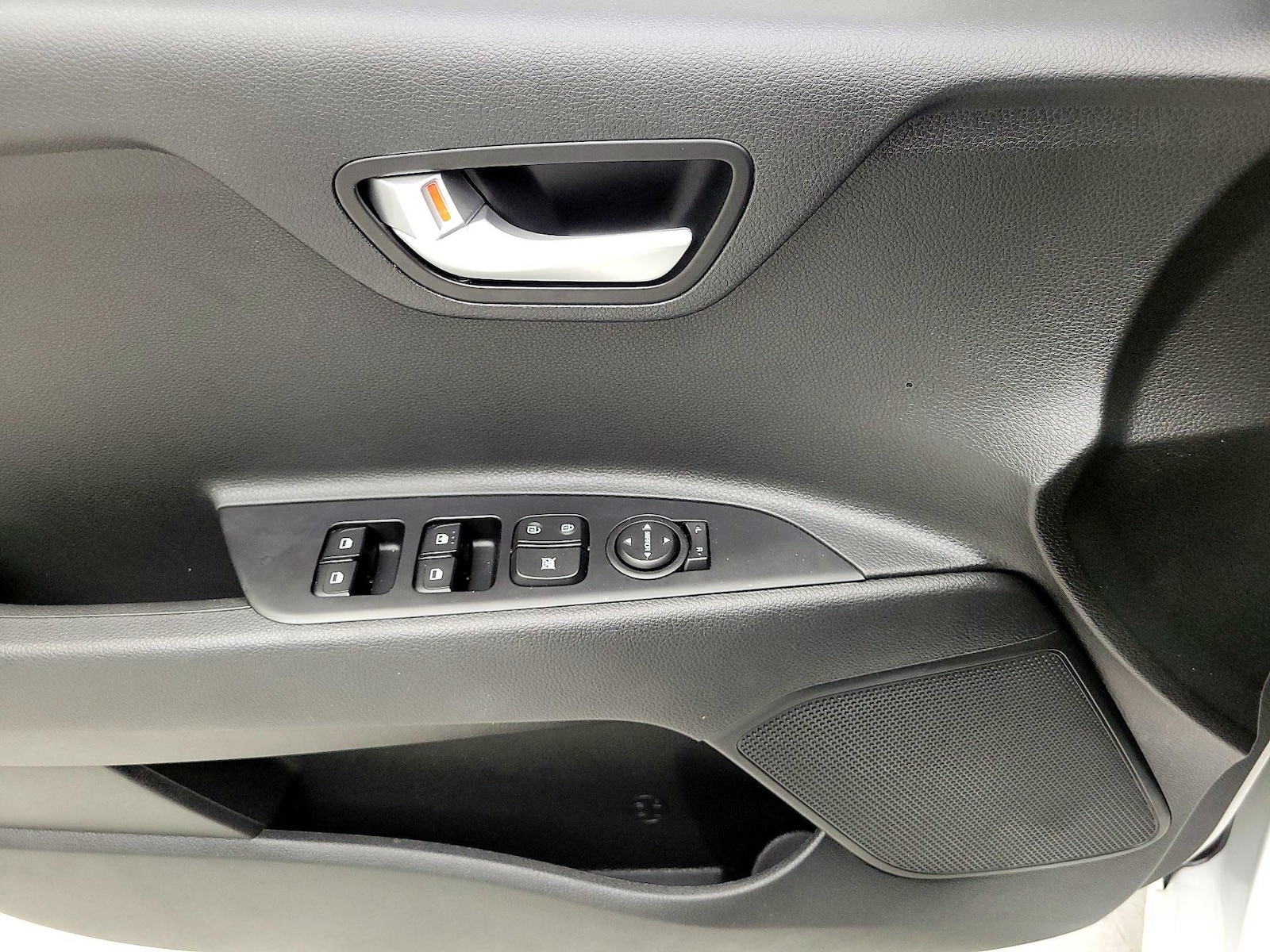 2023 Kia Rio S - Photo 13