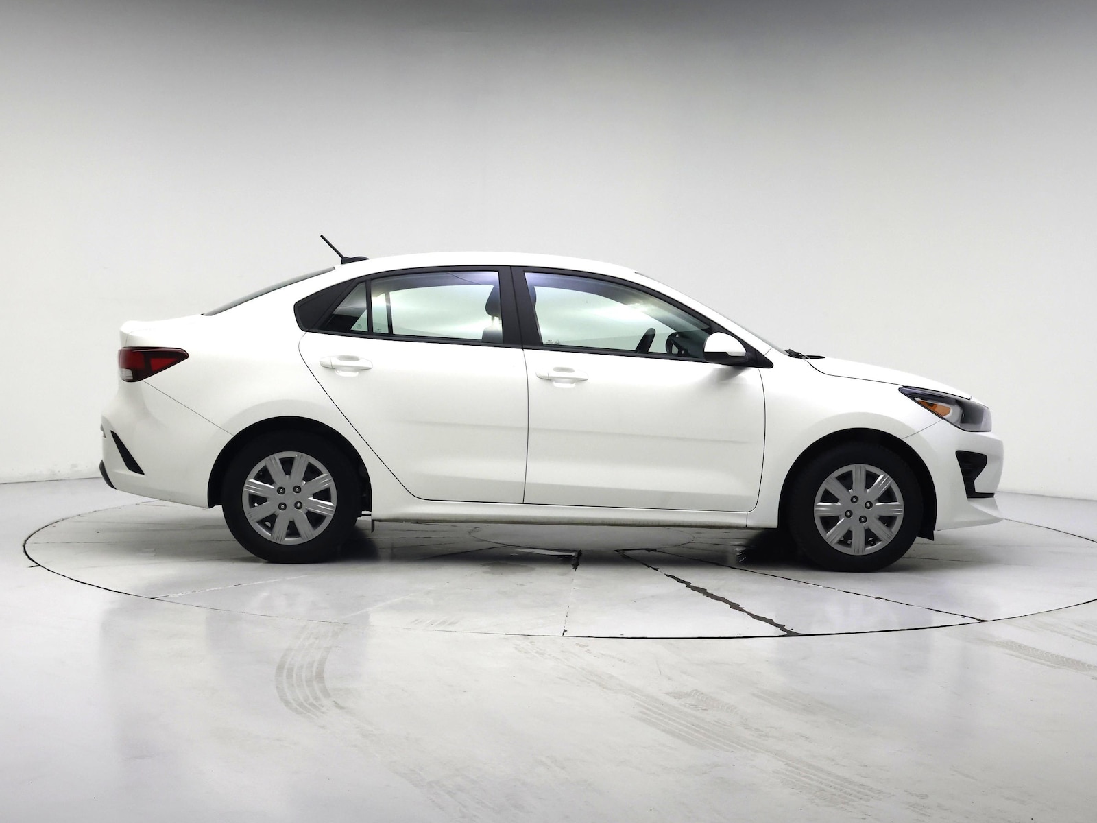 2023 Kia Rio S - Photo 8