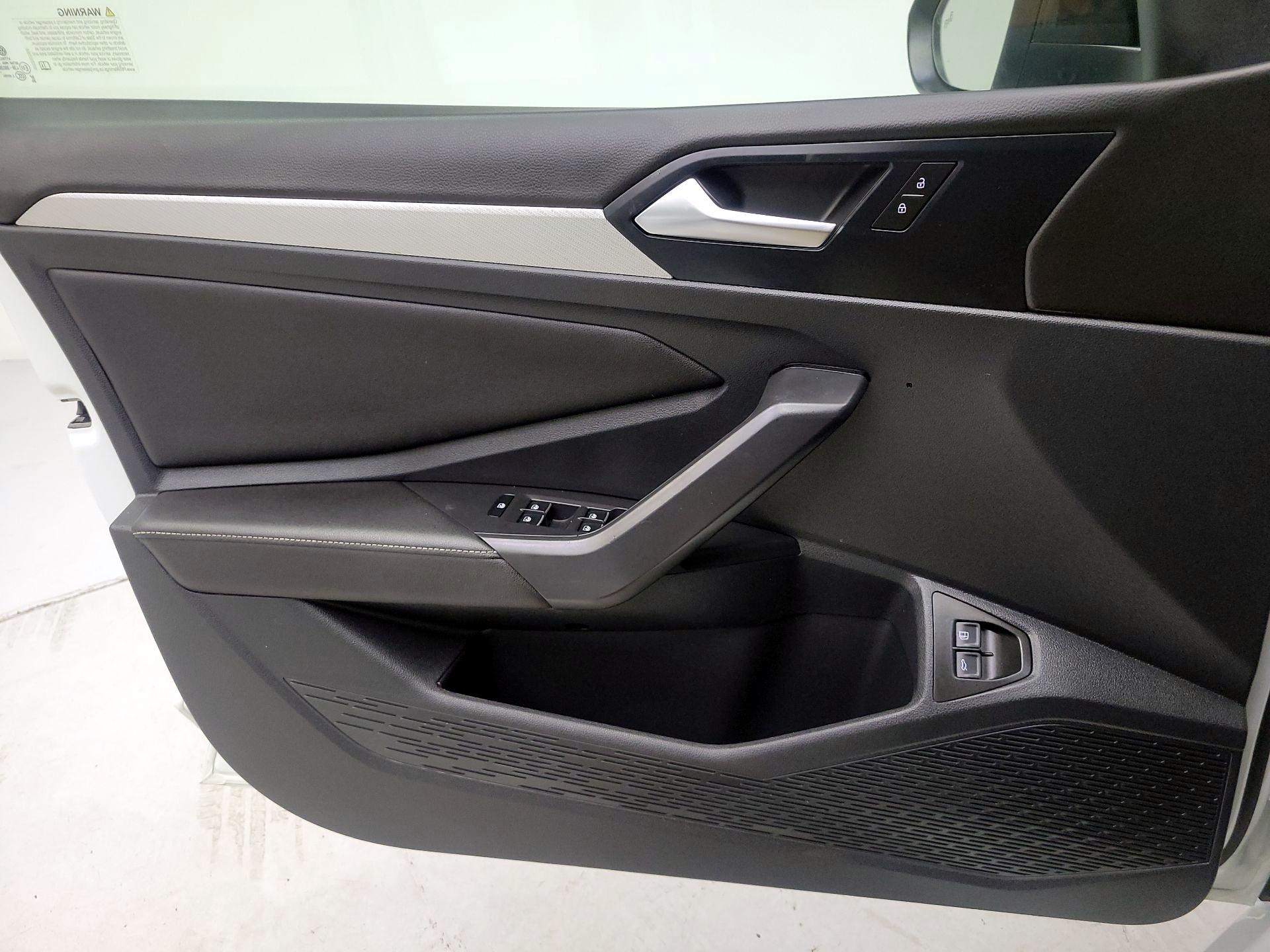 Thumbnail: 2024 Volkswagen Jetta - 12