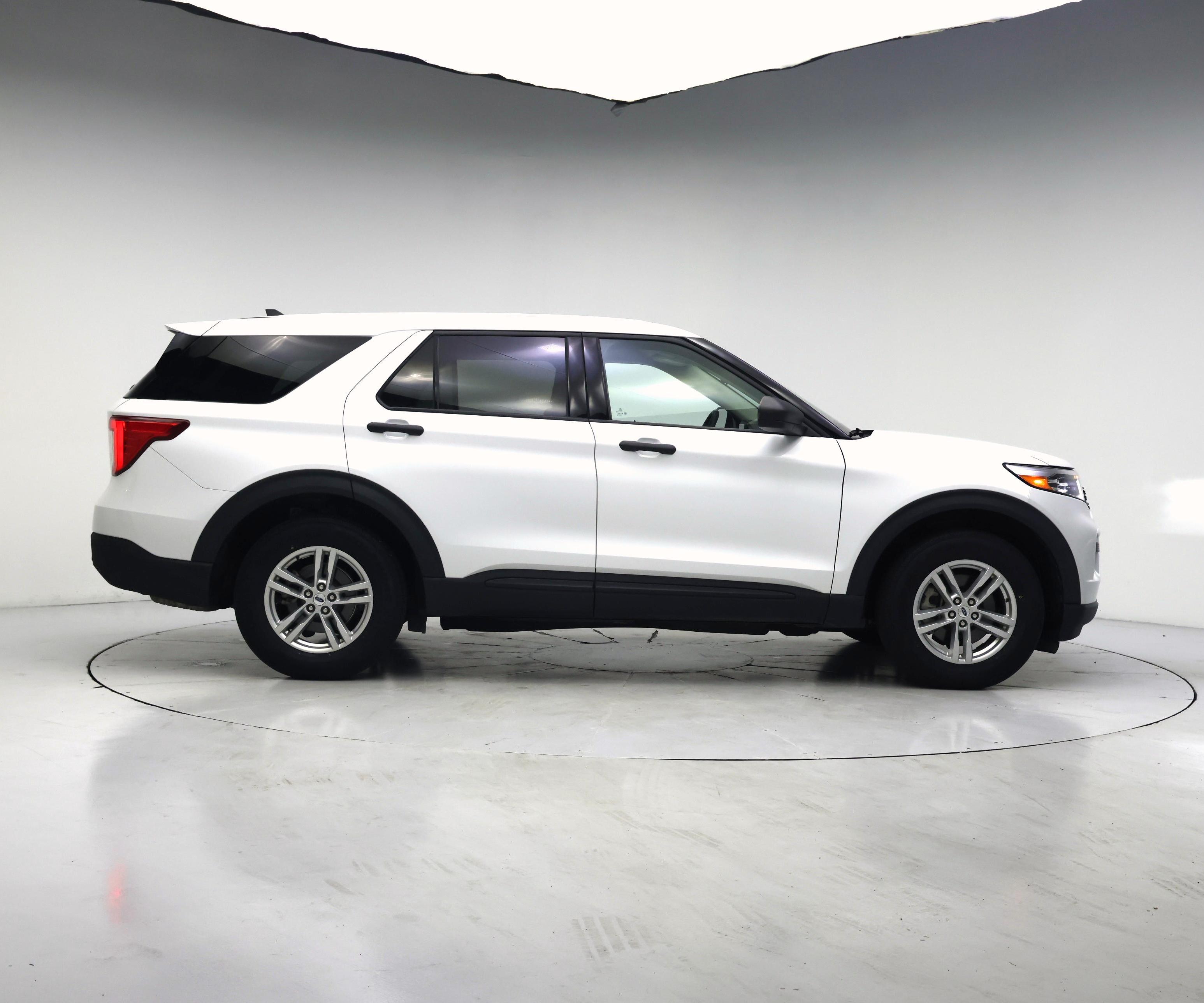 Thumbnail: 2022 Ford Explorer - 7