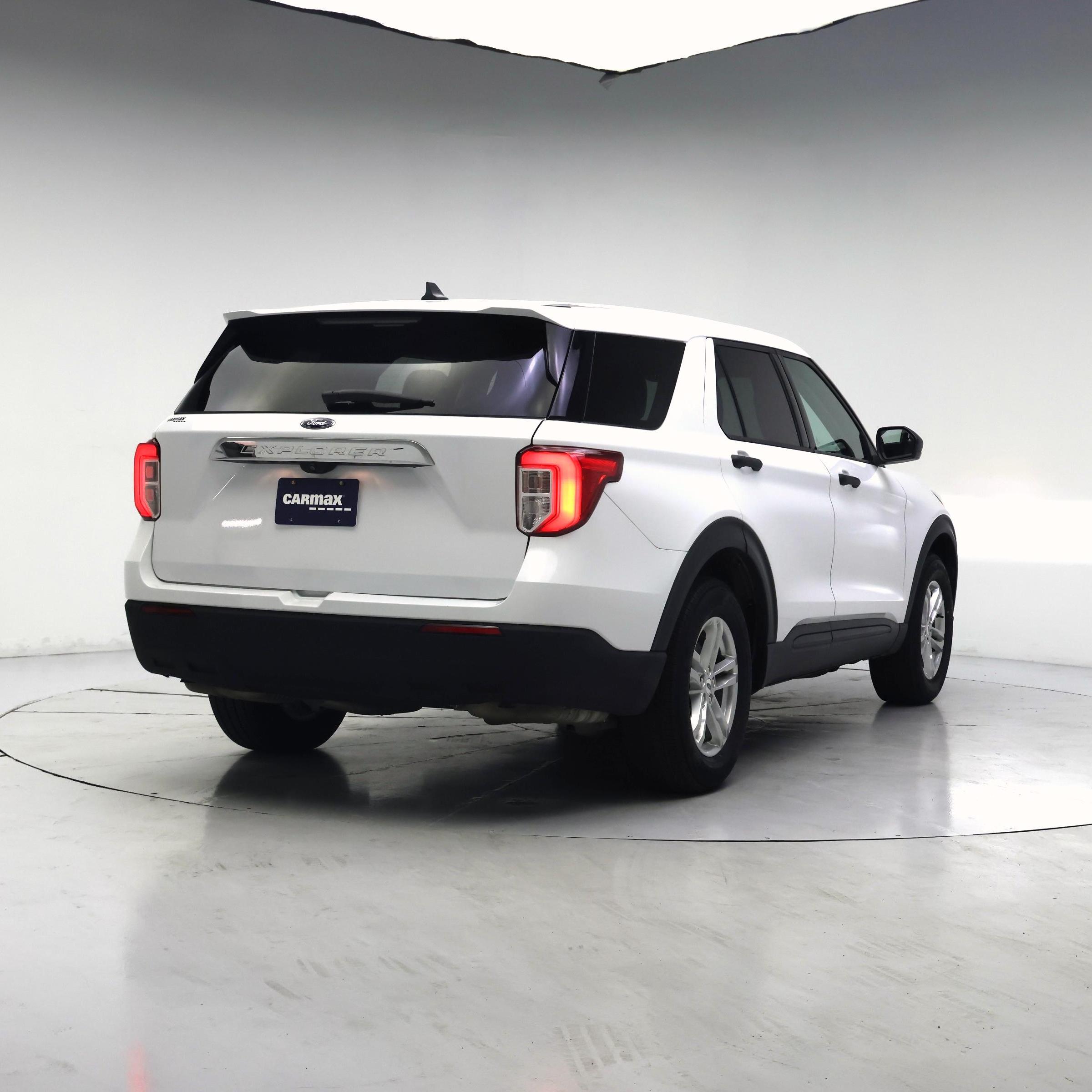 Thumbnail: 2022 Ford Explorer - 8