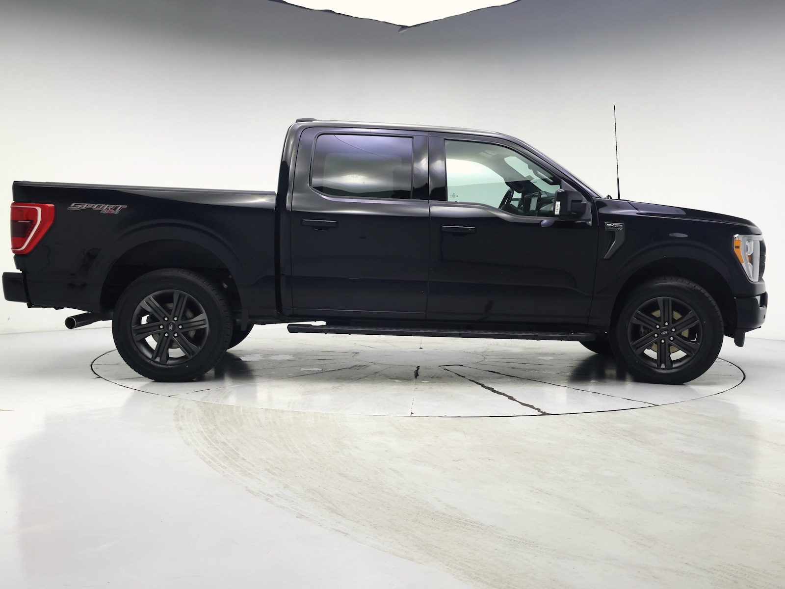 2021 Ford F-150 XLT - Photo 8