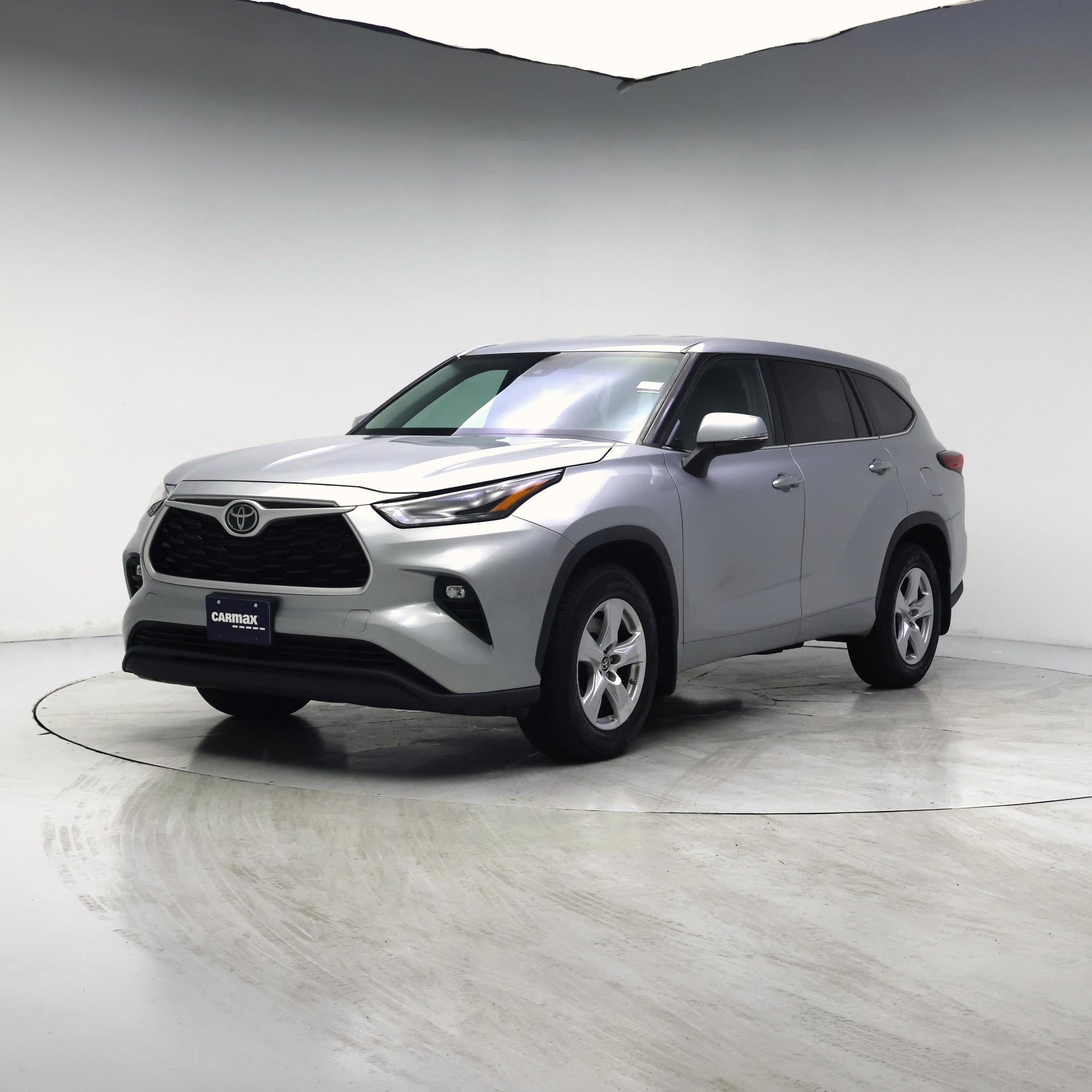 Thumbnail: 2022 Toyota Highlander - 4