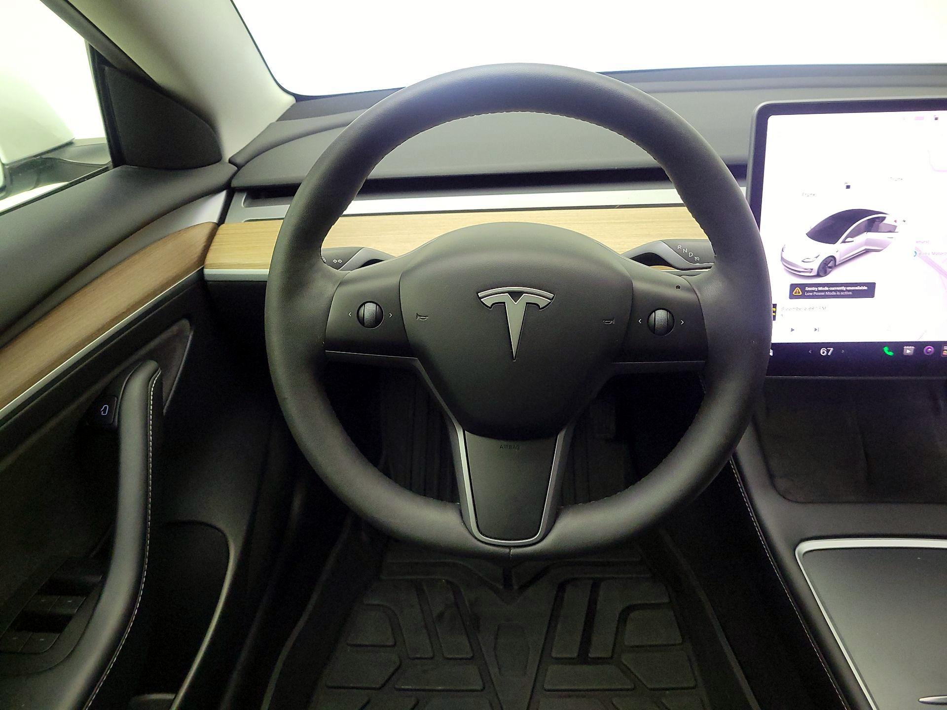 Thumbnail: 2023 Tesla Model 3 - 10