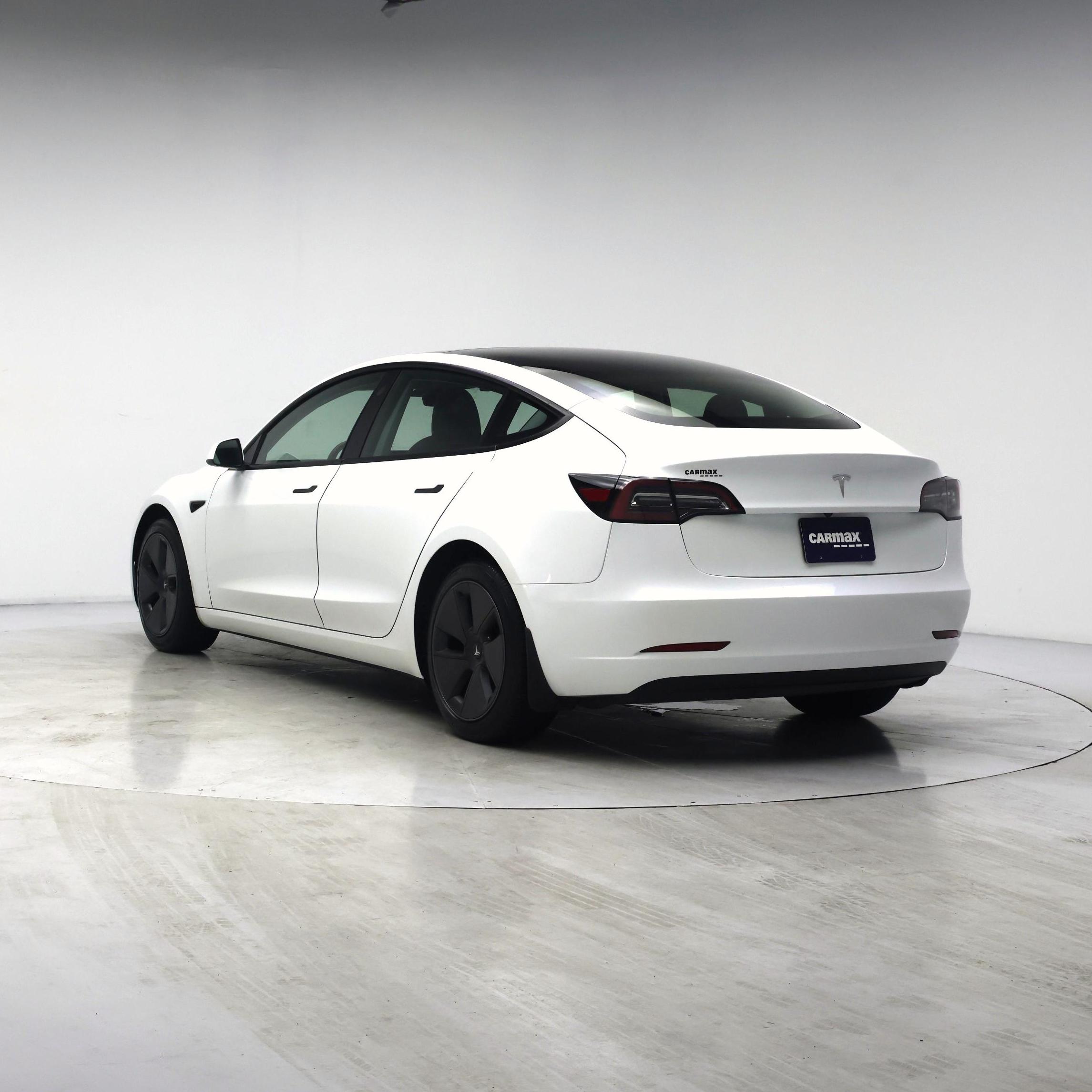 Thumbnail: 2023 Tesla Model 3 - 2