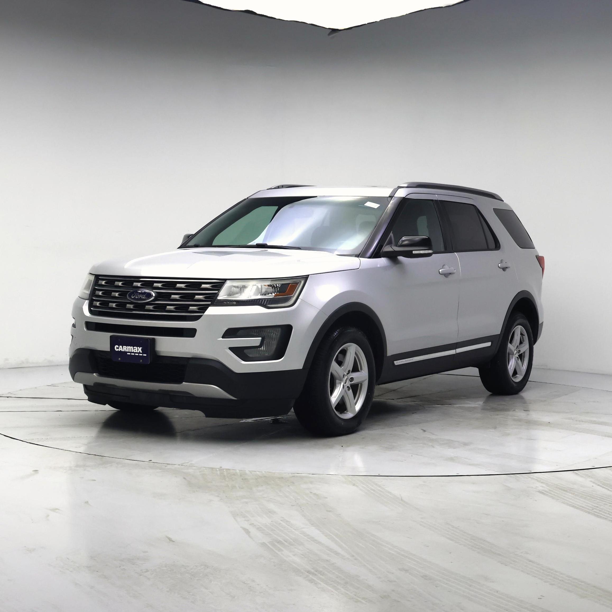 Thumbnail: 2016 Ford Explorer - 4