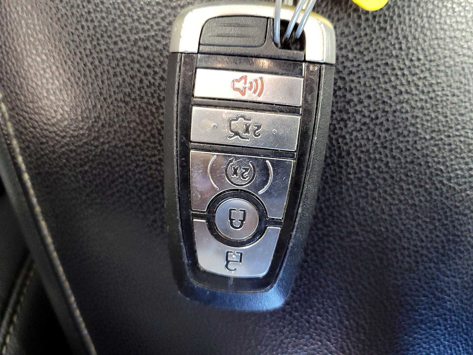 2020 Ford Fusion Titanium - Photo 25
