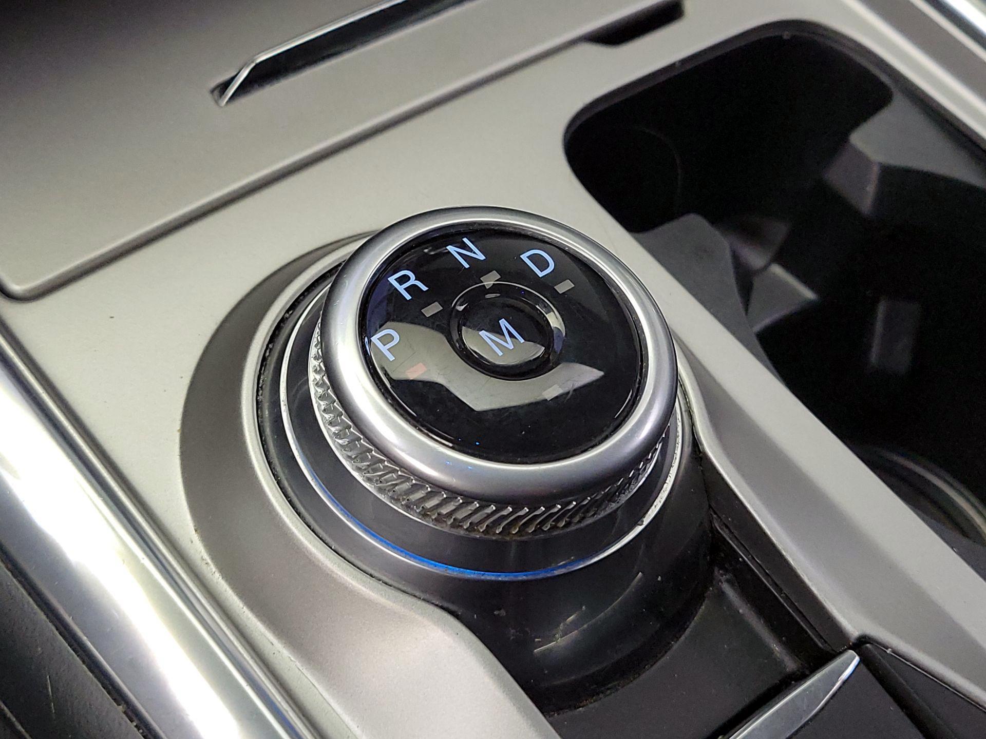 Thumbnail: 2020 Ford Explorer - 18