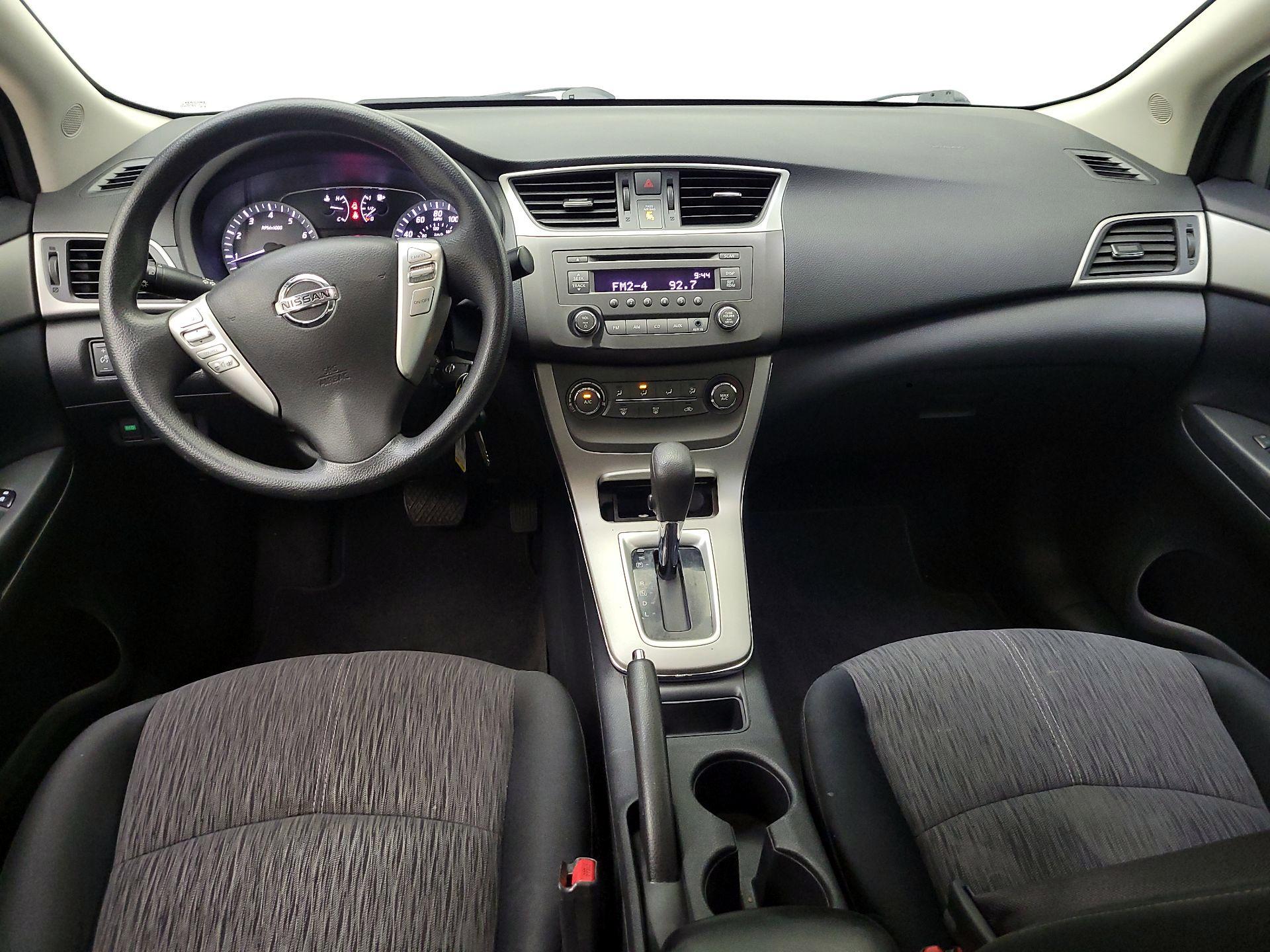 Thumbnail: 2014 Nissan Sentra - 9