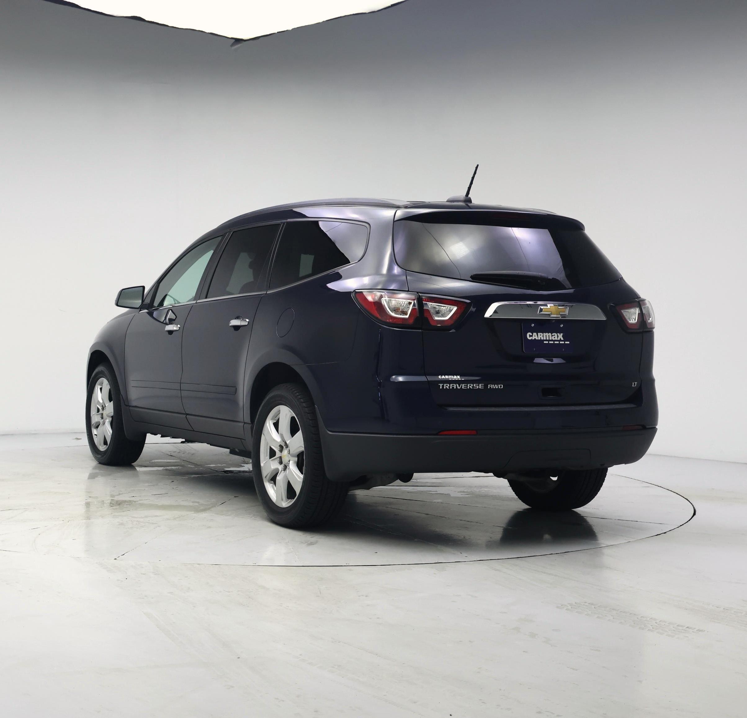 Thumbnail: 2017 Chevrolet Traverse - 2