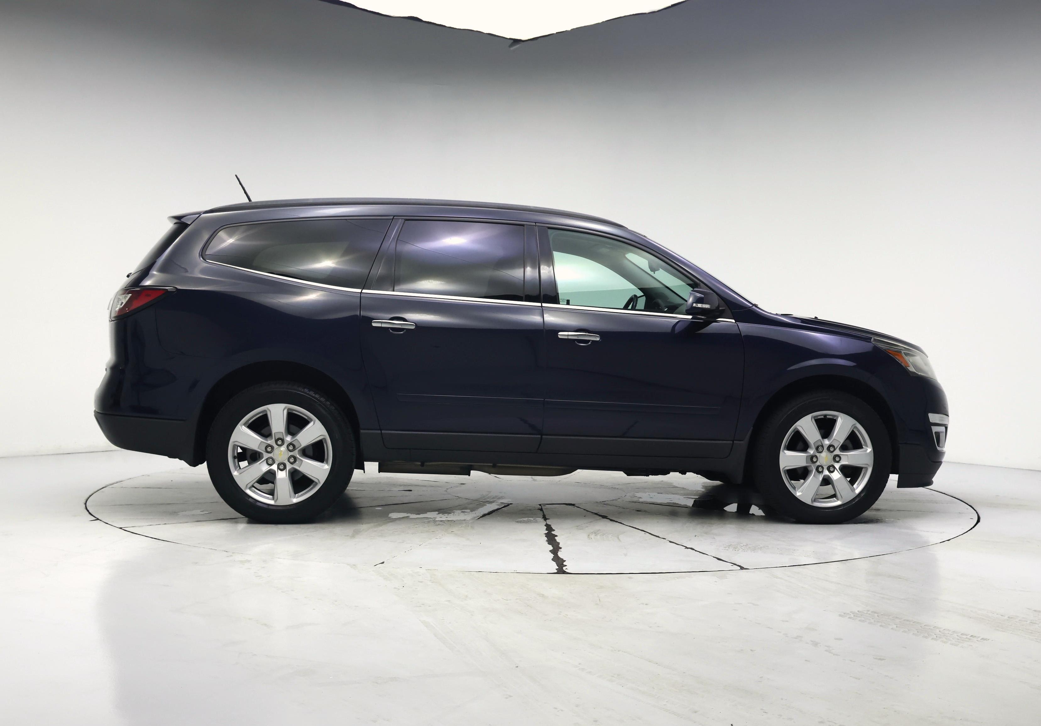 Thumbnail: 2017 Chevrolet Traverse - 7