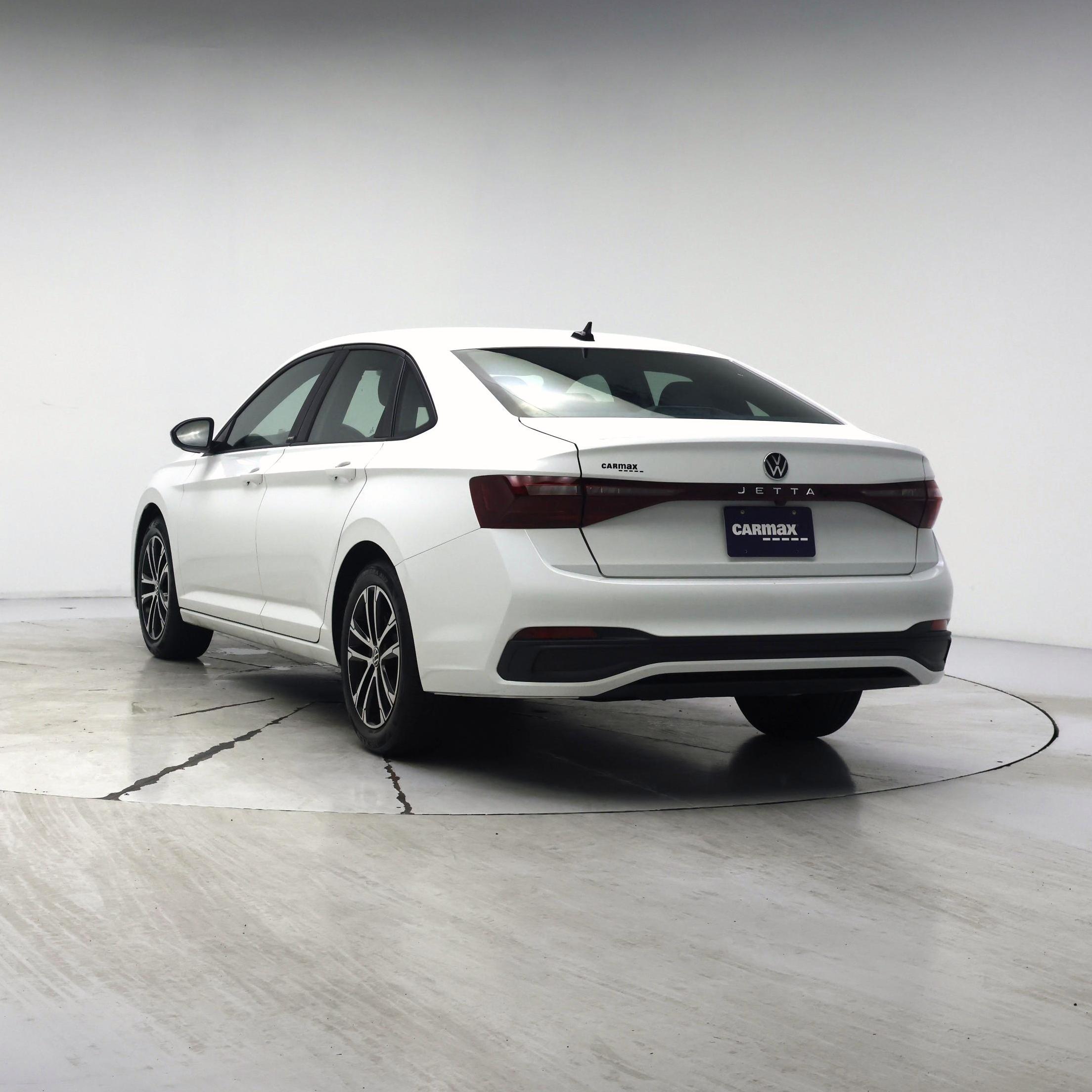 Thumbnail: 2025 Volkswagen Jetta - 2