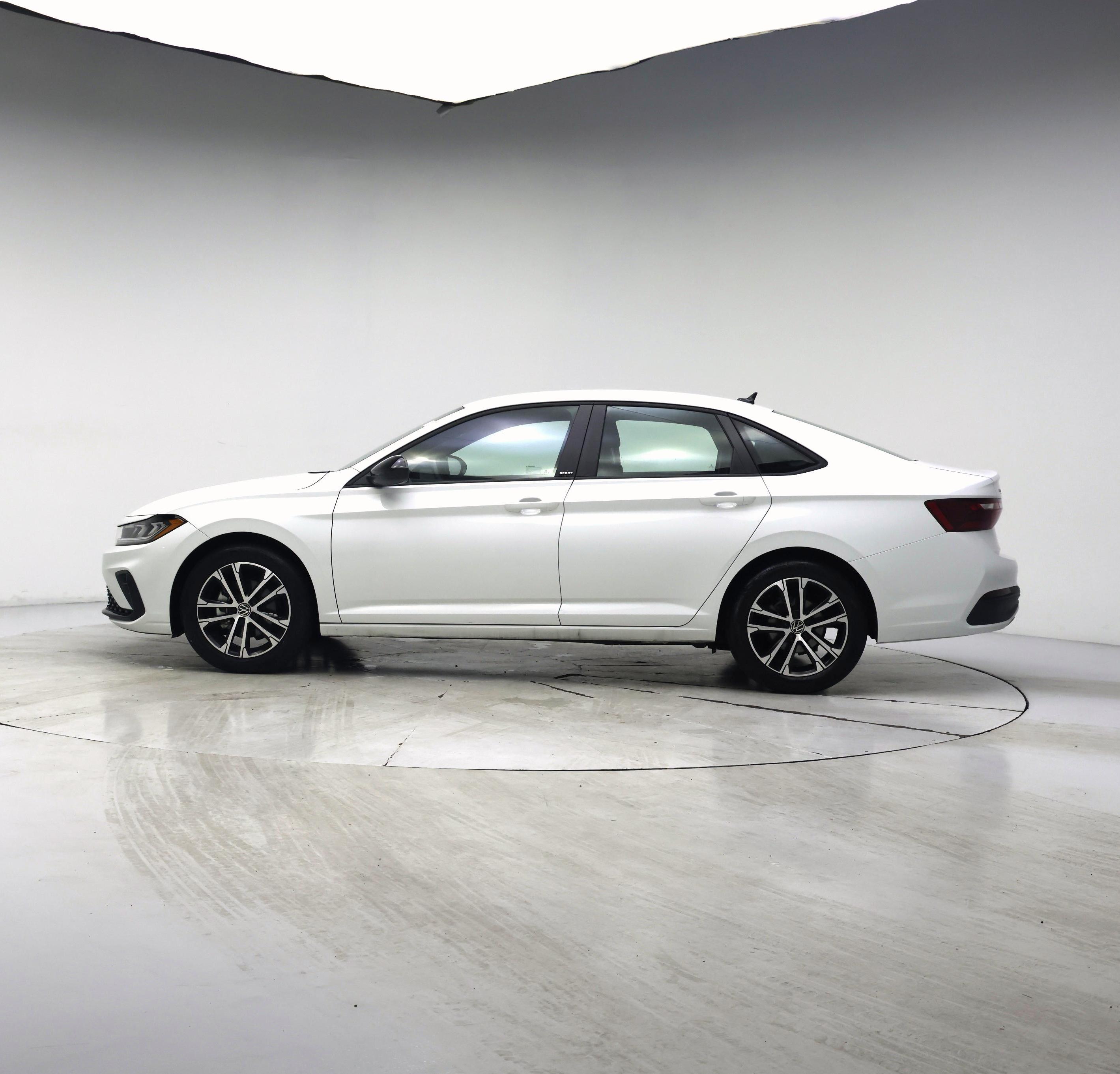 Thumbnail: 2025 Volkswagen Jetta - 3