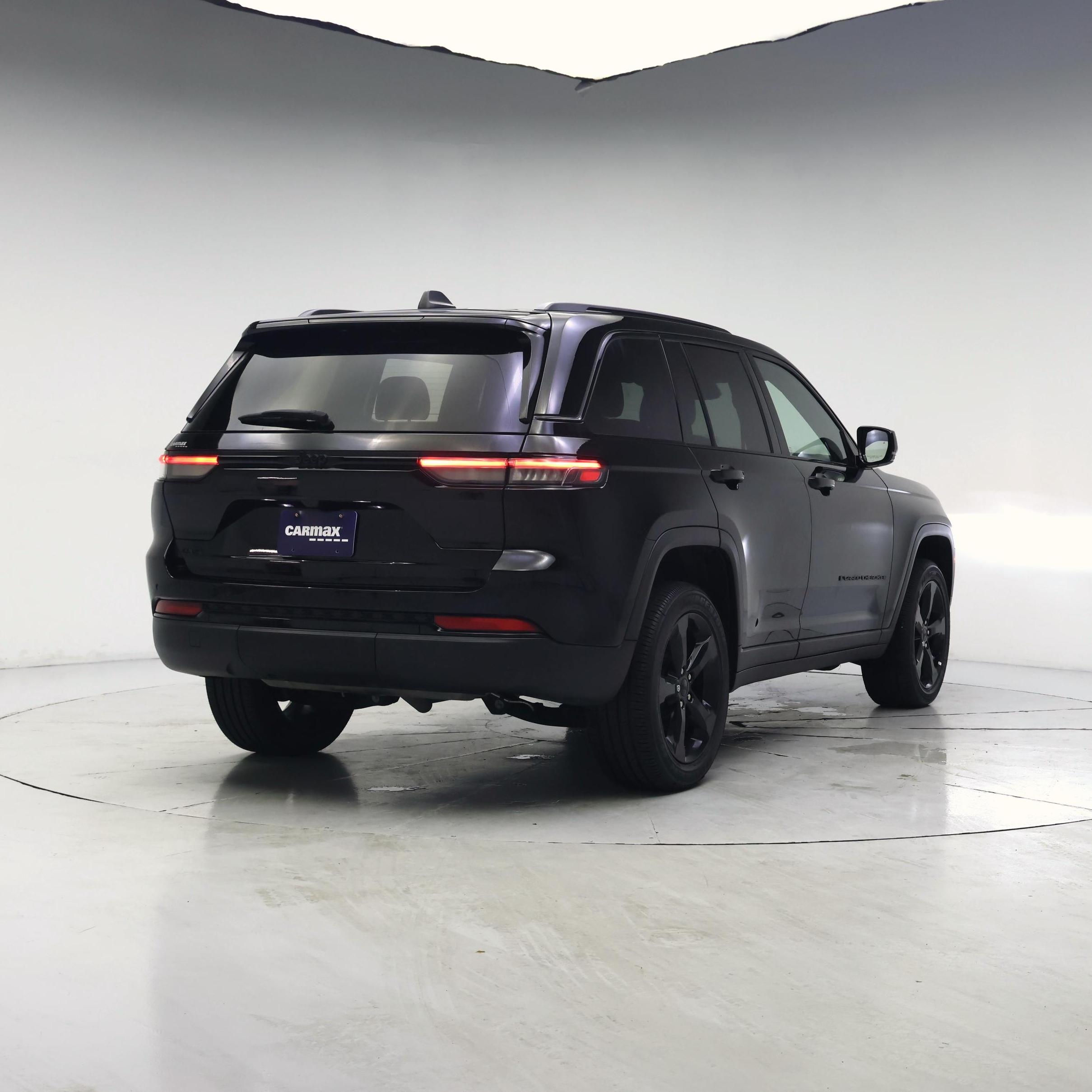 Thumbnail: 2023 Jeep Grand Cherokee - 8