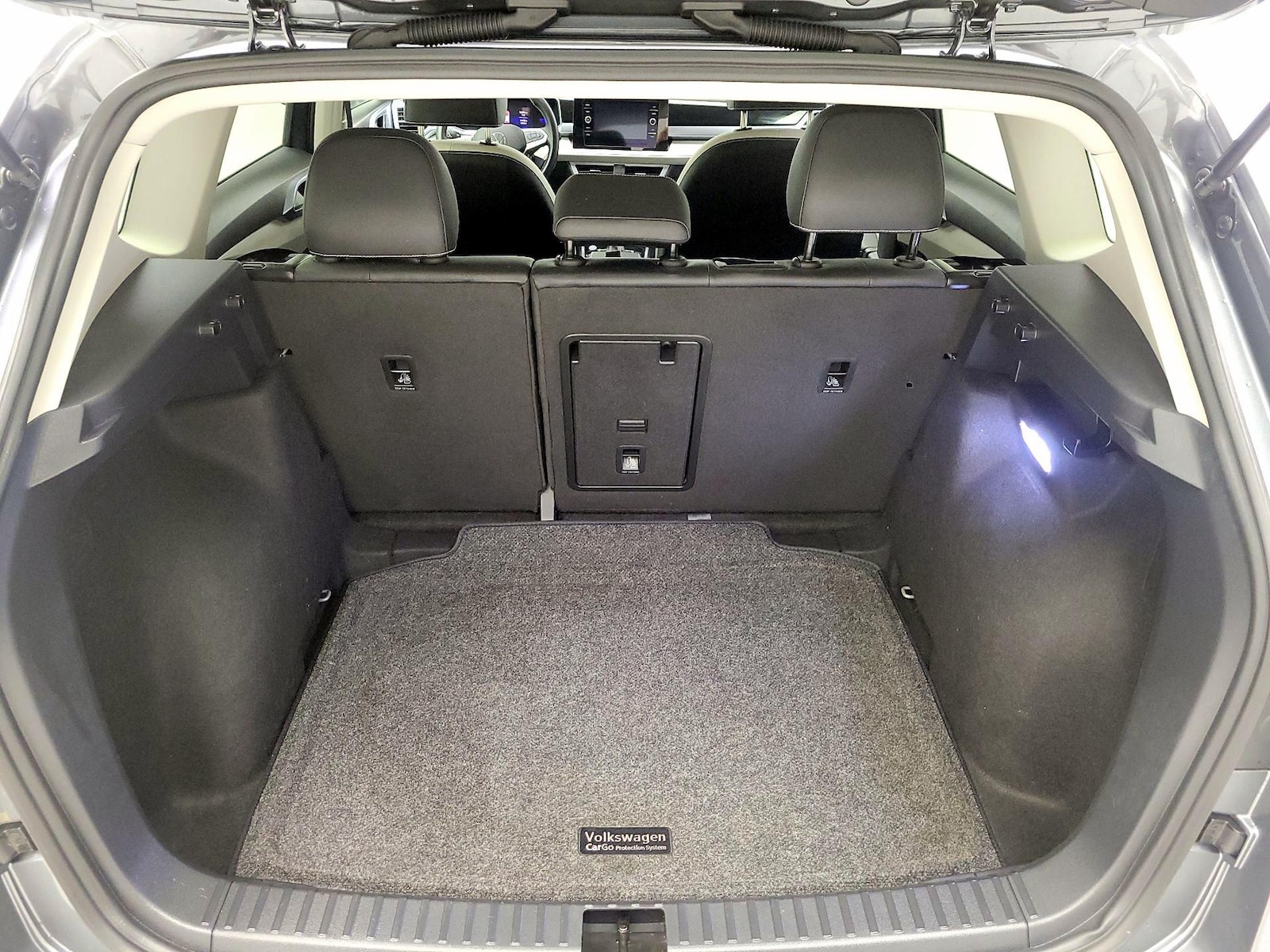 2025 Volkswagen Taos SE - Photo 21