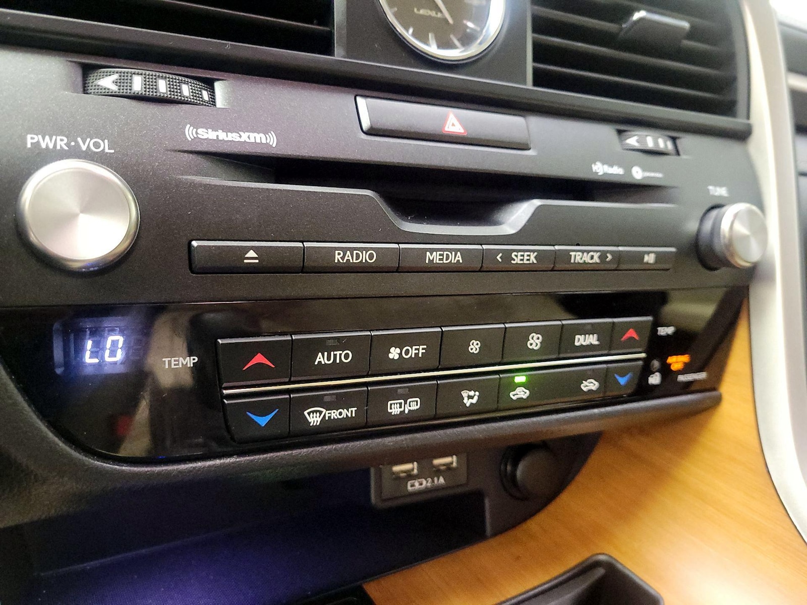 2022 Lexus RX 350 - Photo 17