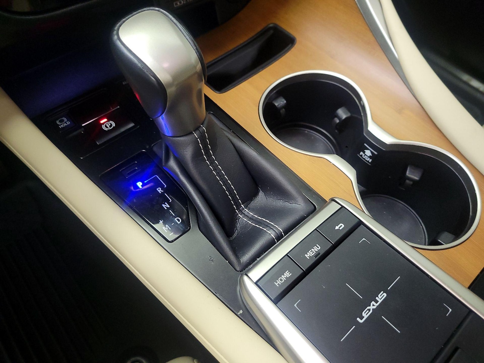 2022 Lexus RX 350 - Photo 18