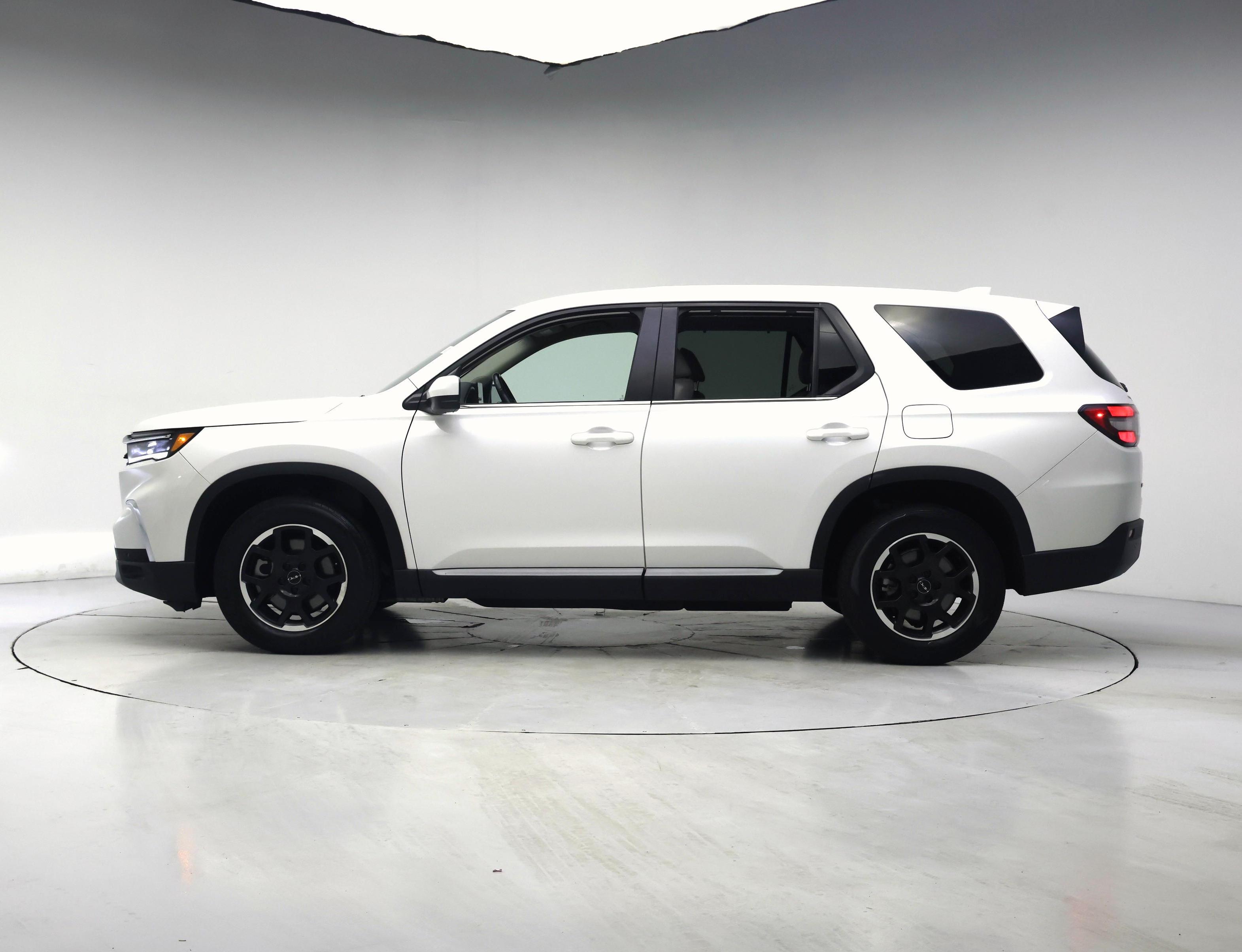 Thumbnail: 2025 Honda Pilot - 3