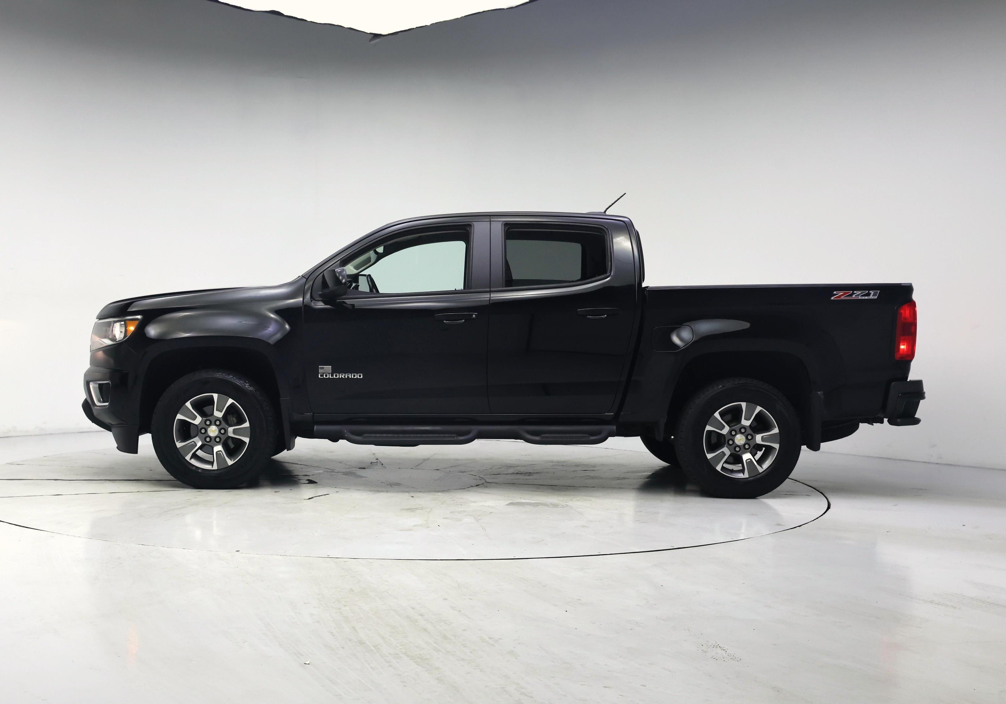 Thumbnail: 2018 Chevrolet Colorado - 3