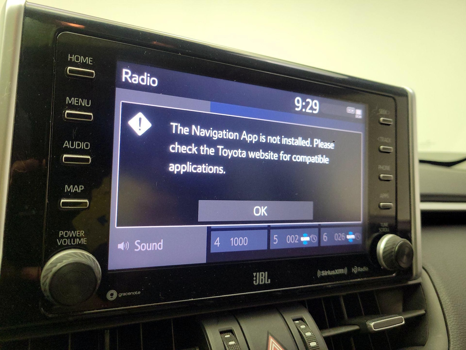 2021 Toyota RAV4 XLE Premium - Photo 15