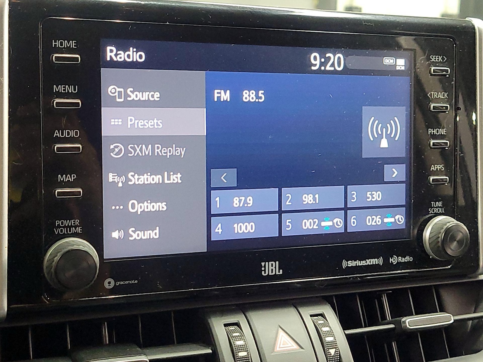 2021 Toyota RAV4 XLE Premium - Photo 17