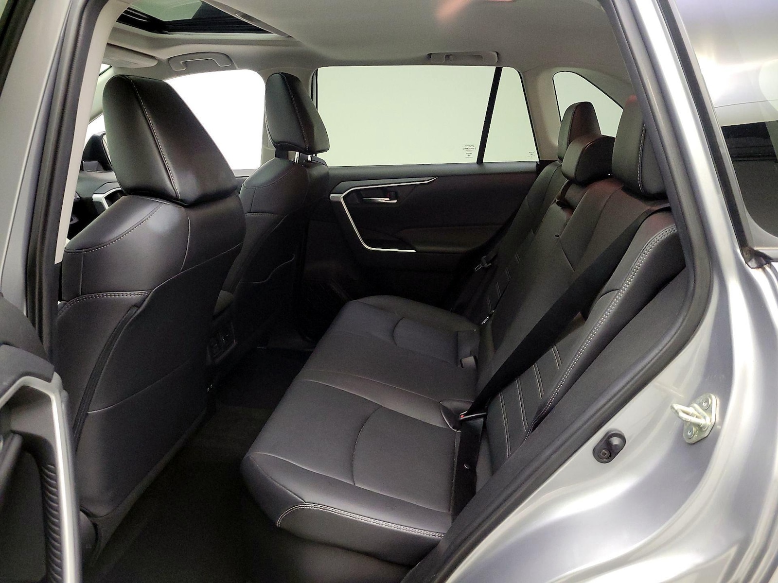 2021 Toyota RAV4 XLE Premium - Photo 22