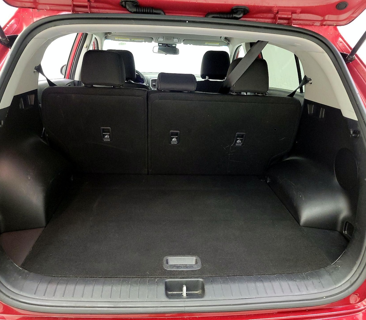 Trunk/Cargo (Seats Up)