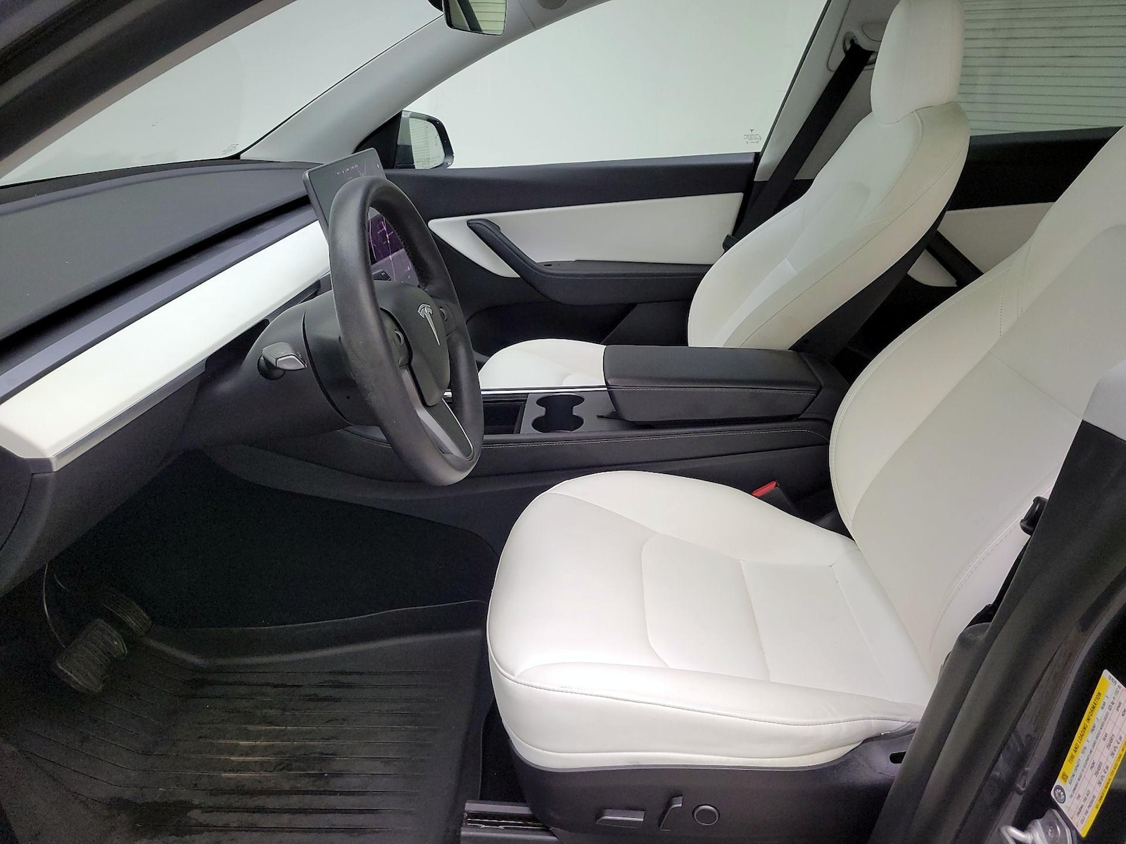 2021 Tesla Model Y Long Range - Photo 12