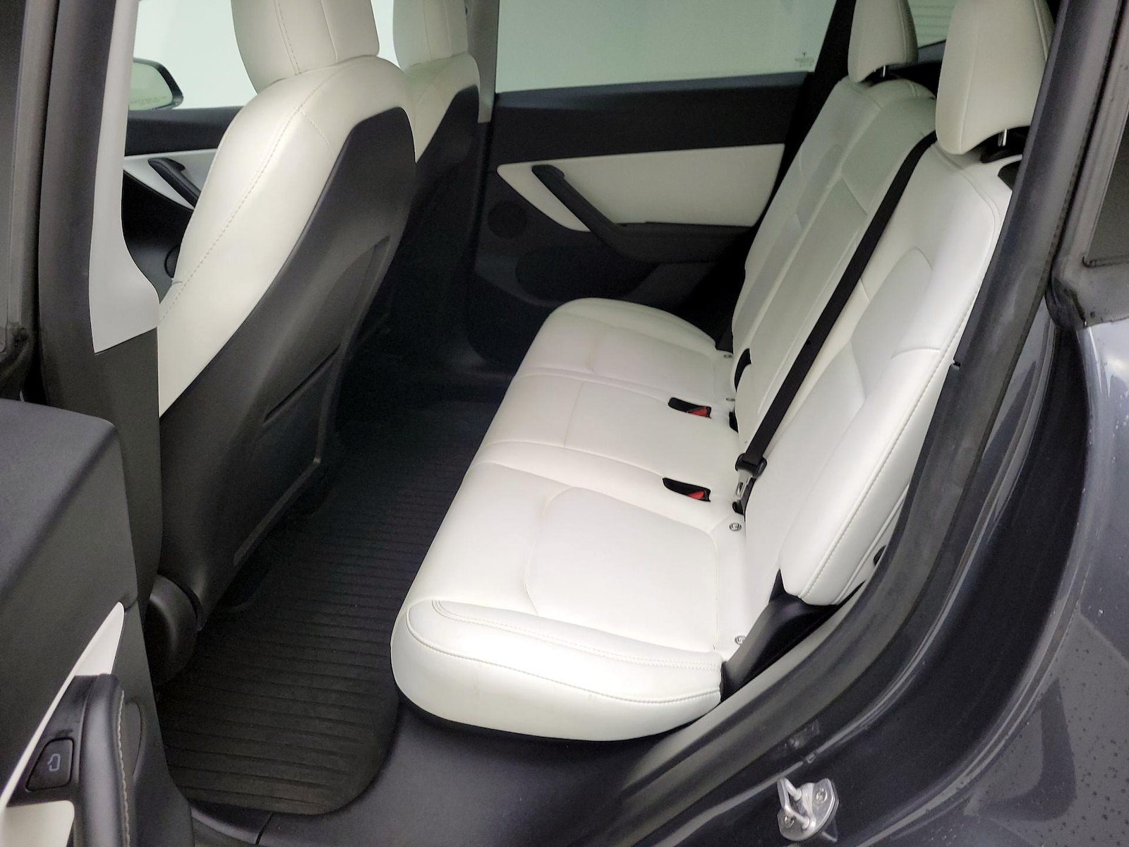 2021 Tesla Model Y Long Range - Photo 20