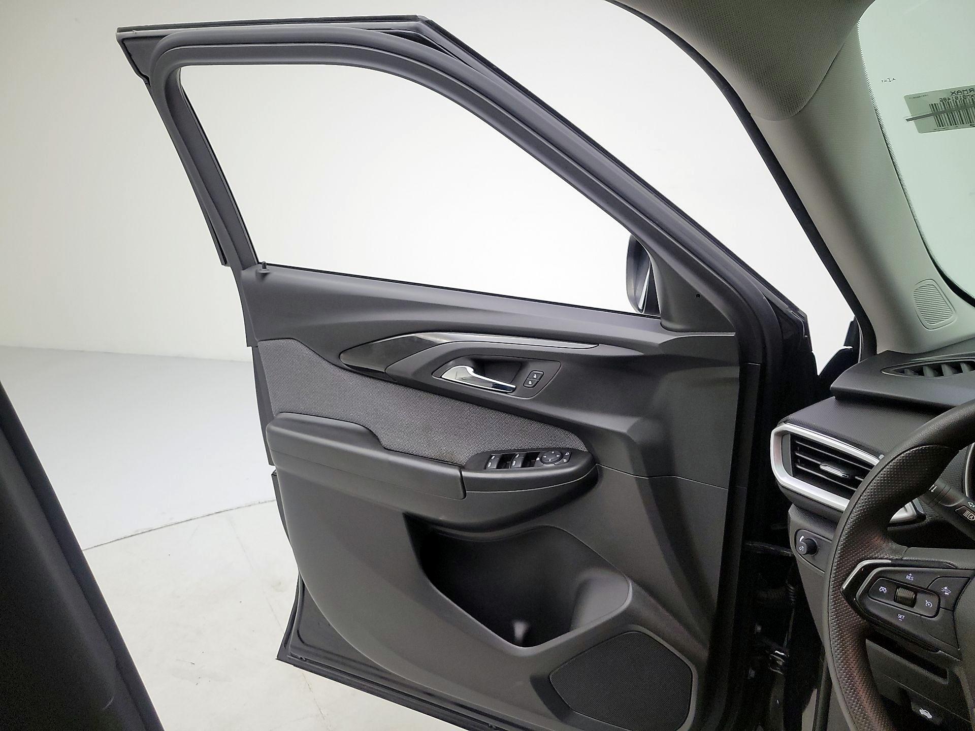 Thumbnail: 2021 Chevrolet TrailBlazer - 12