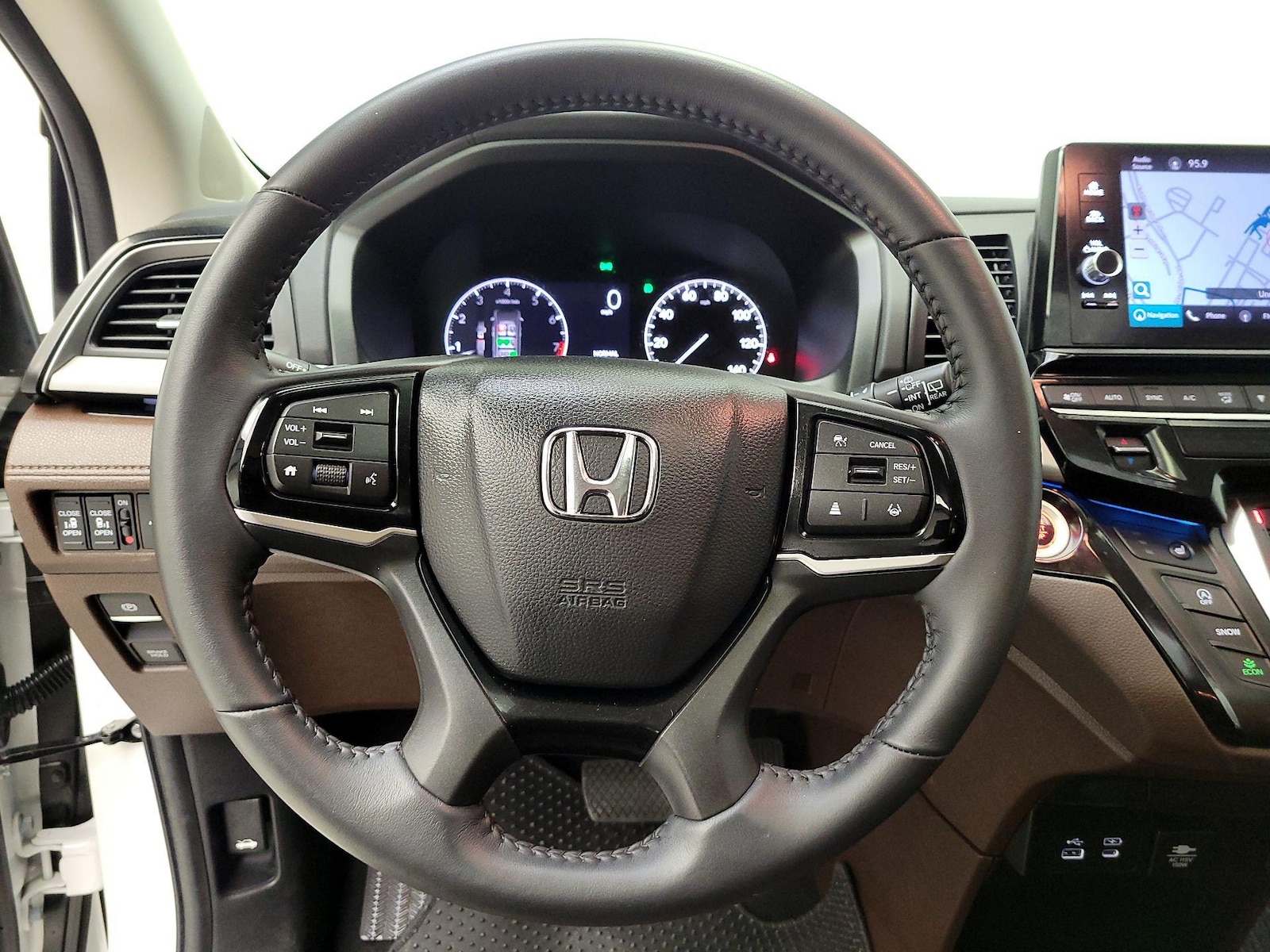 2025 Honda Odyssey Touring - Photo 11