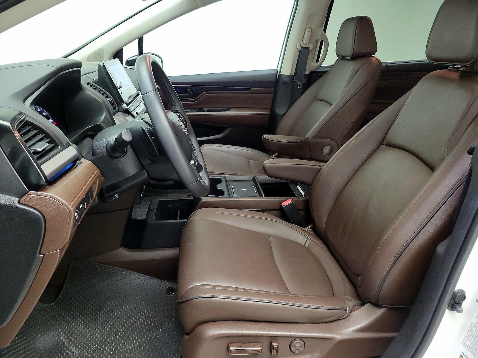2025 Honda Odyssey Touring - Photo 12