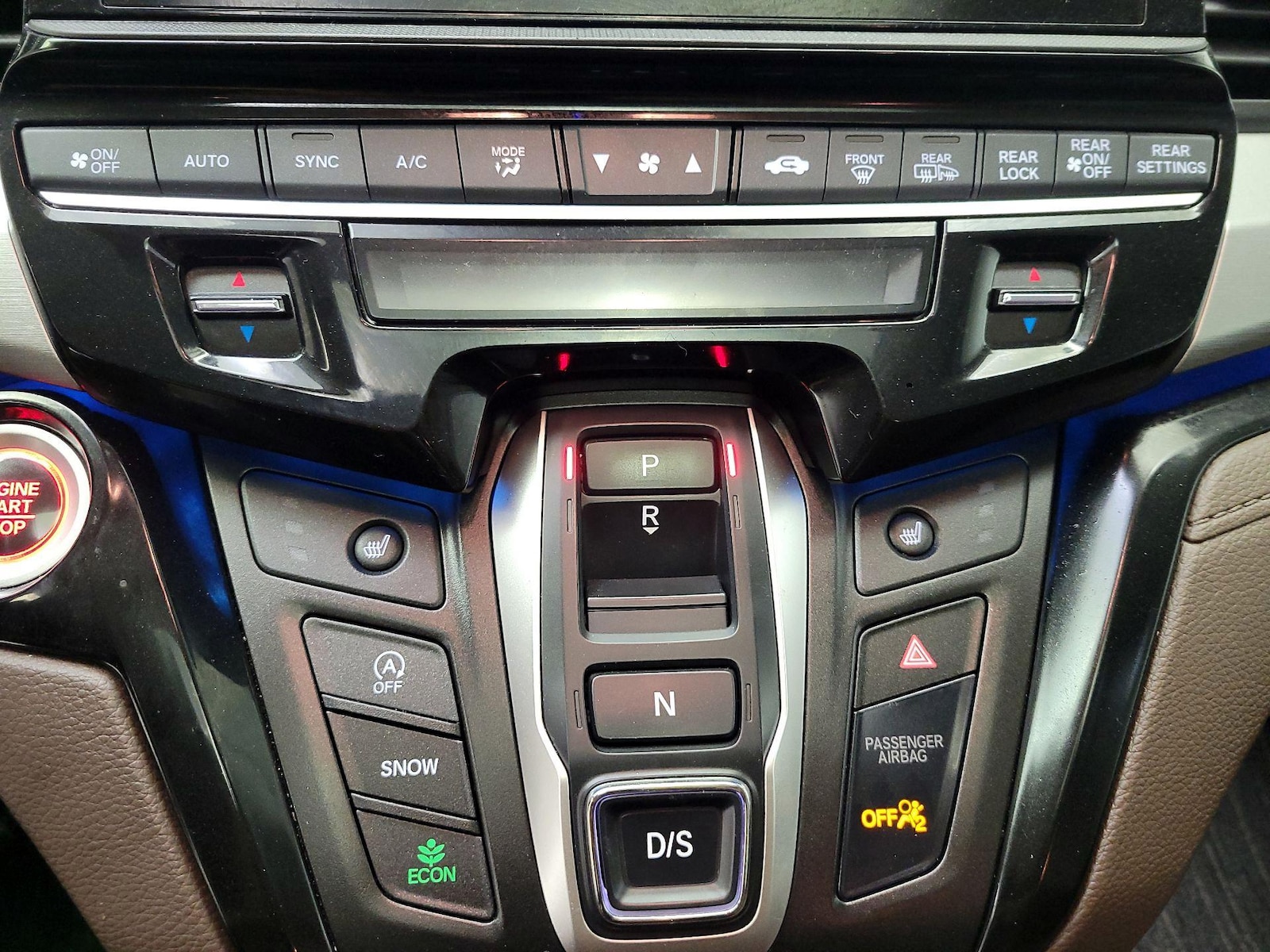 2025 Honda Odyssey Touring - Photo 18