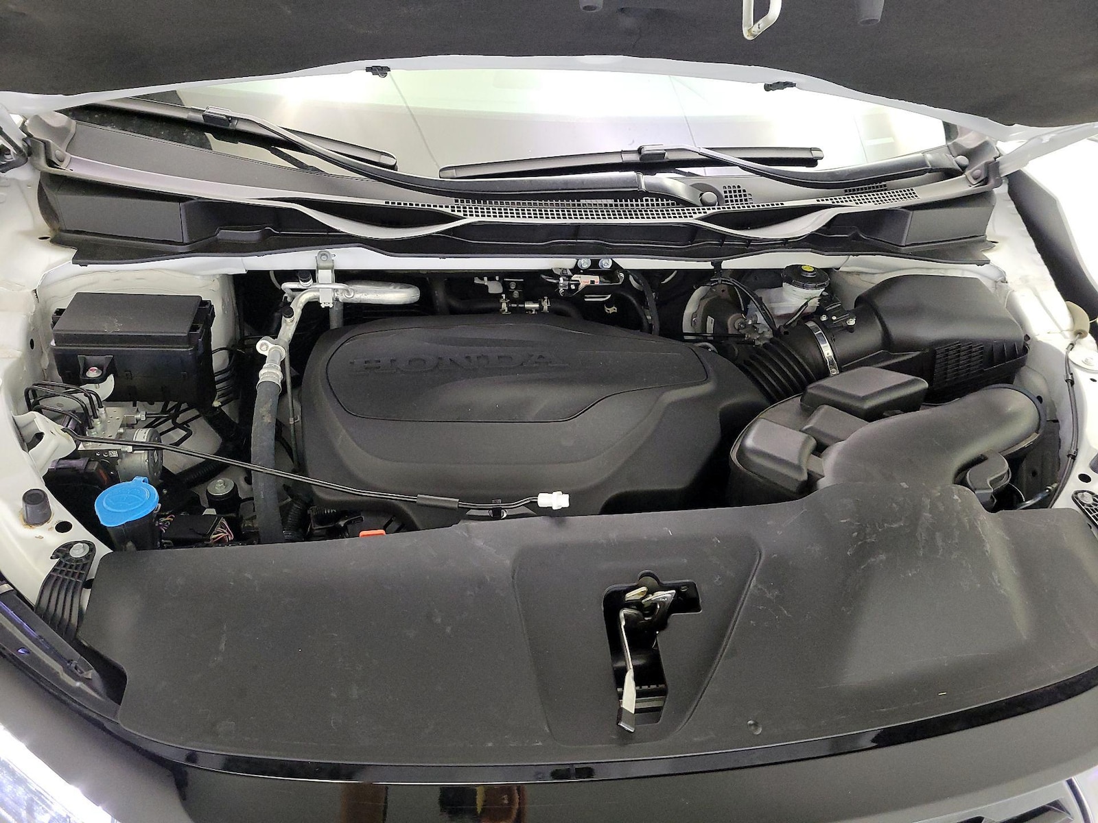 2025 Honda Odyssey Touring - Photo 26