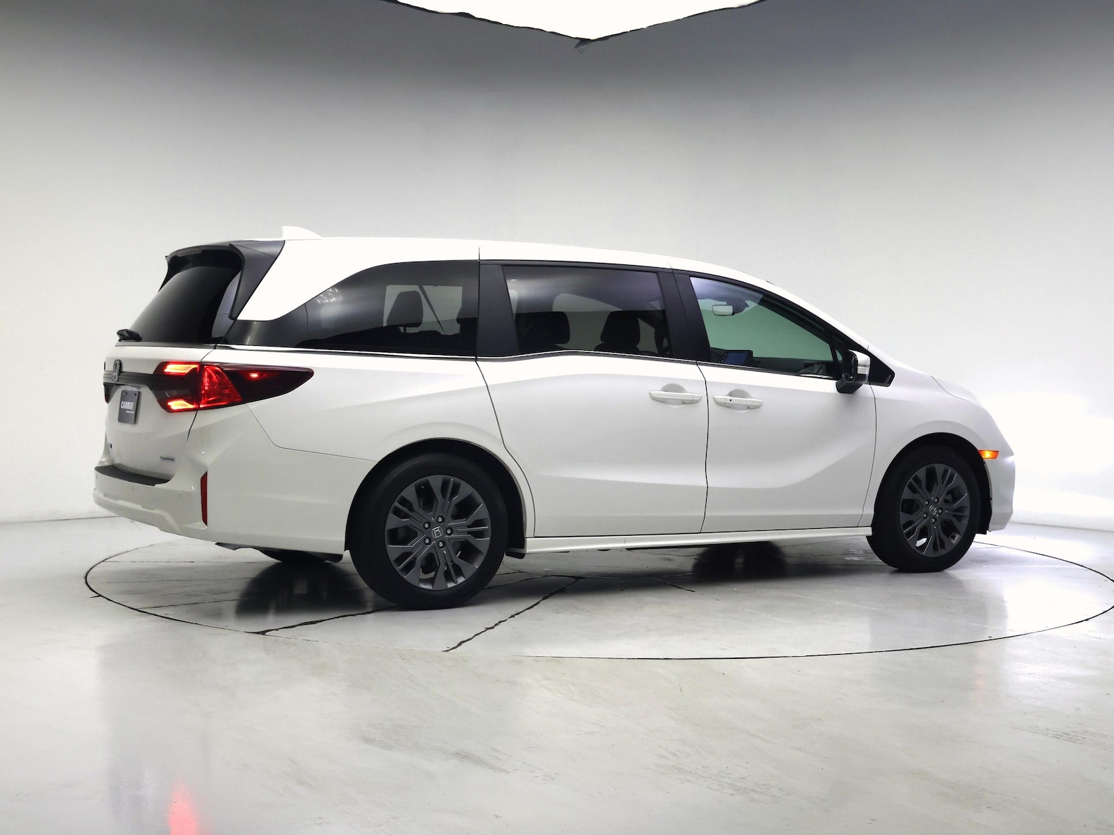 2025 Honda Odyssey Touring - Photo 8