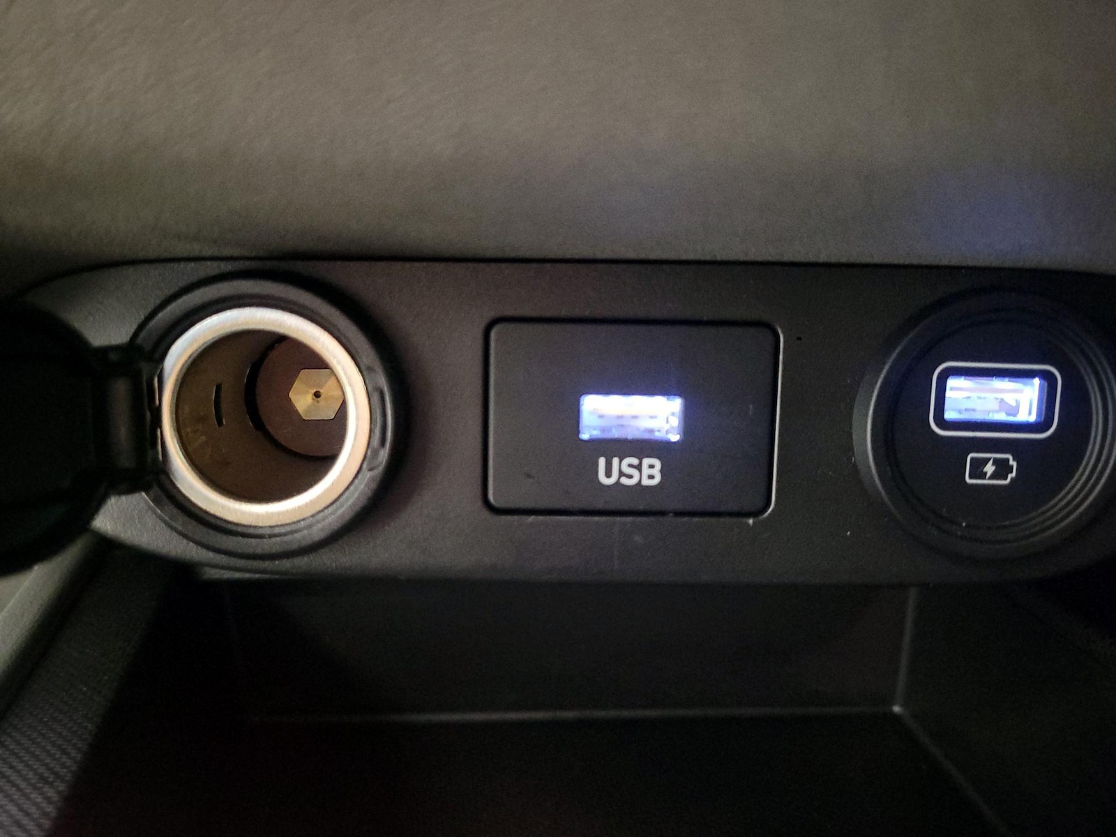 2021 Hyundai Elantra SE - Photo 19