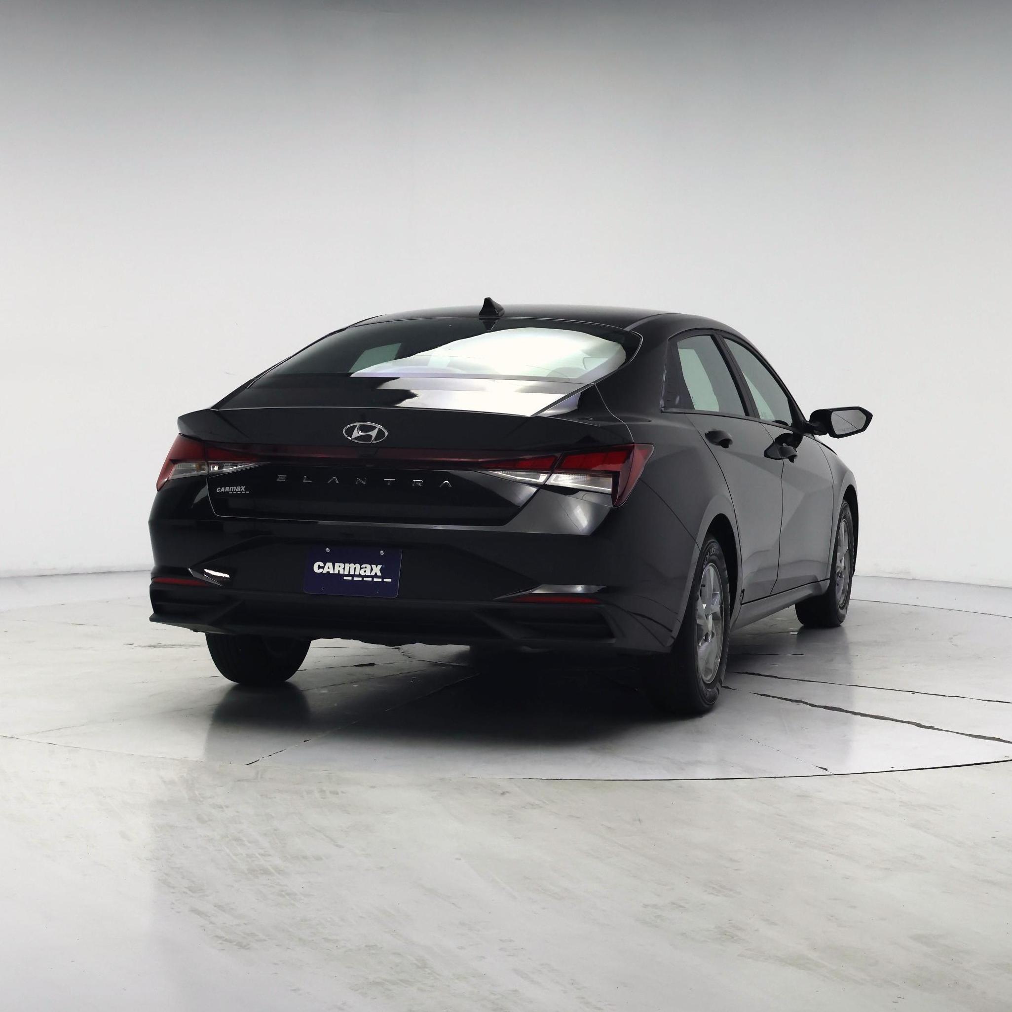 Thumbnail: 2021 Hyundai Elantra - 8