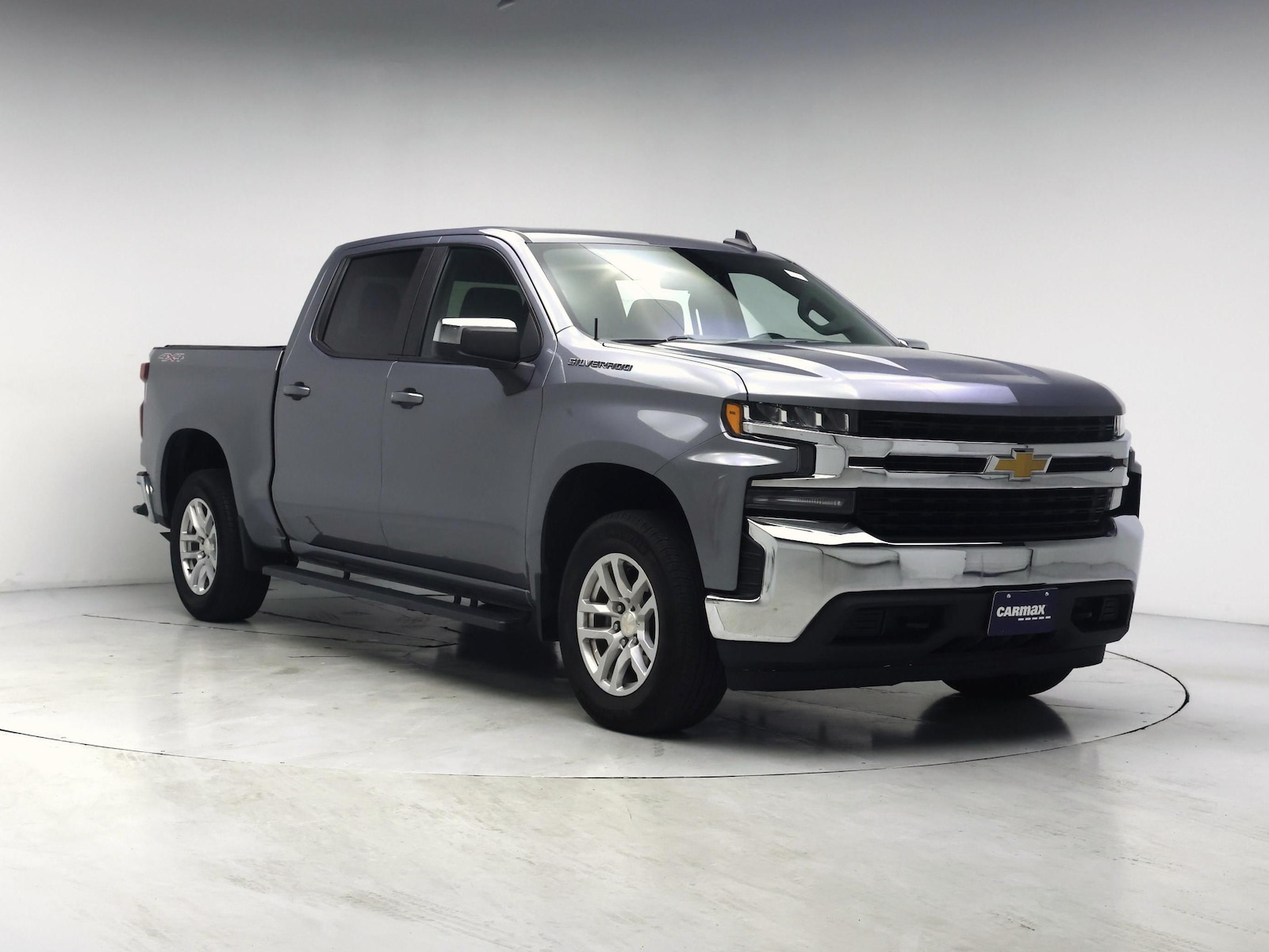 2022 Chevrolet Silverado 1500 LT - Photo 2