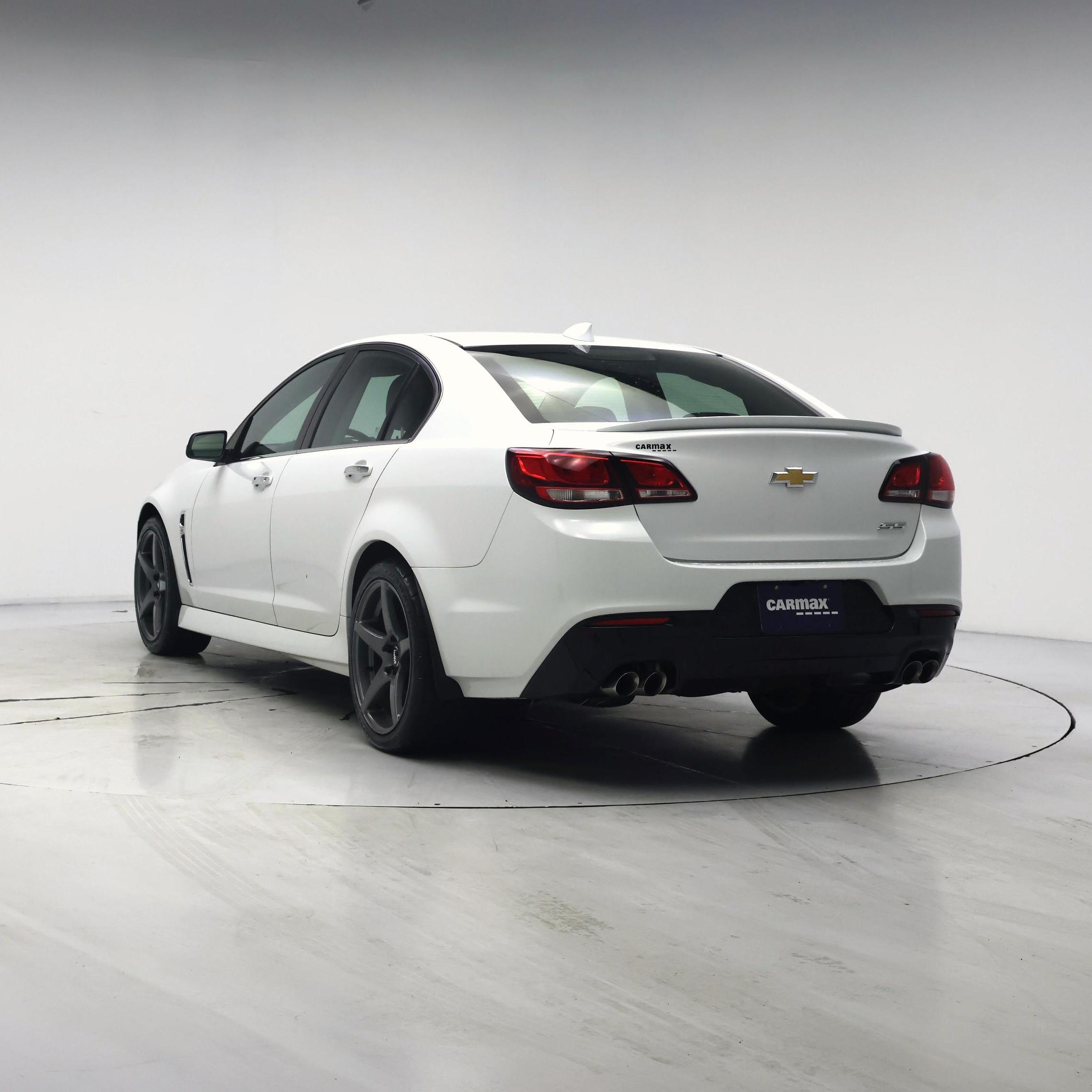Thumbnail: 2016 Chevrolet  - 2