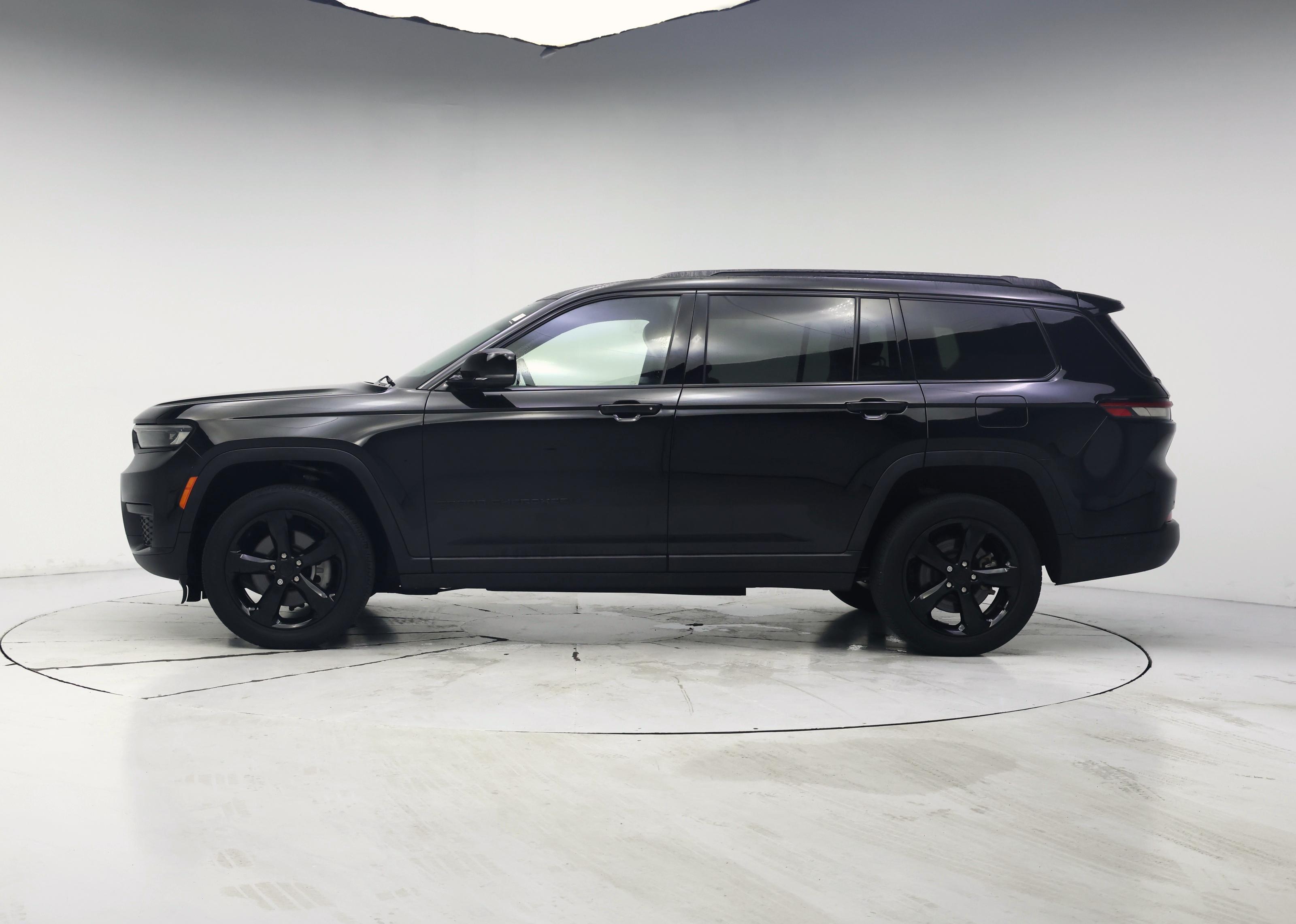 Thumbnail: 2023 Jeep Grand Cherokee L - 3