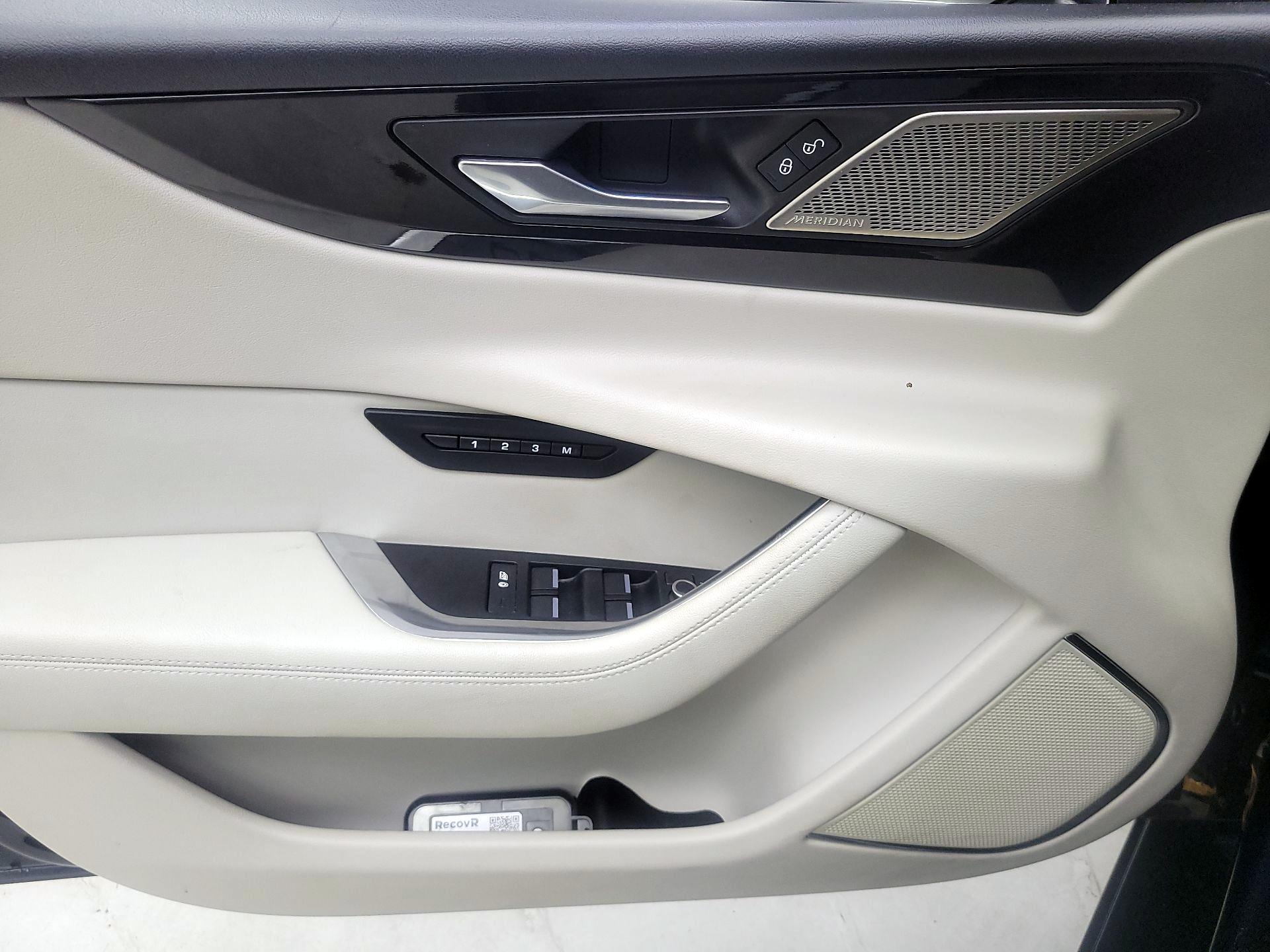 Thumbnail: 2020 Jaguar XE - 12