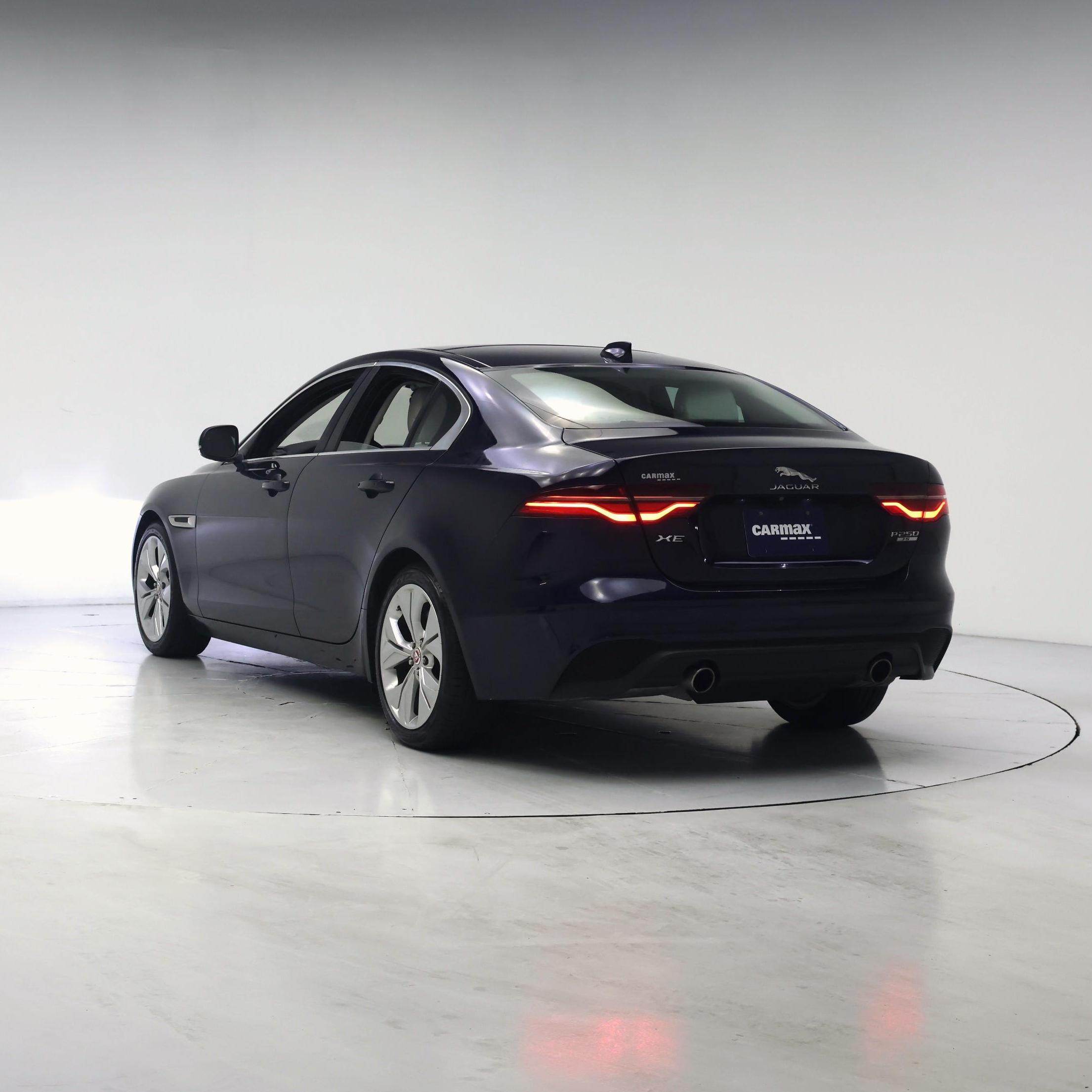 Thumbnail: 2020 Jaguar XE - 2
