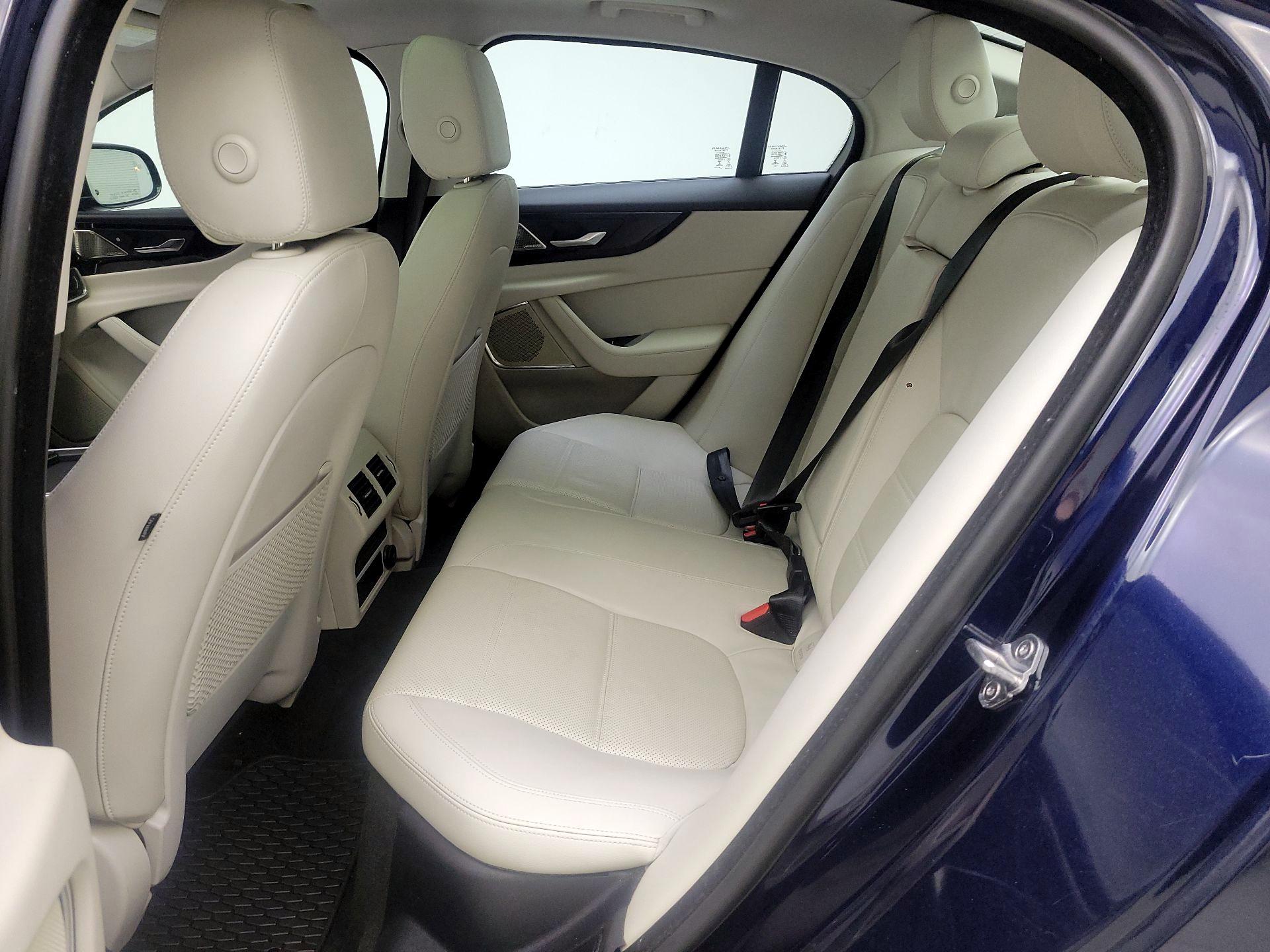 Thumbnail: 2020 Jaguar XE - 20