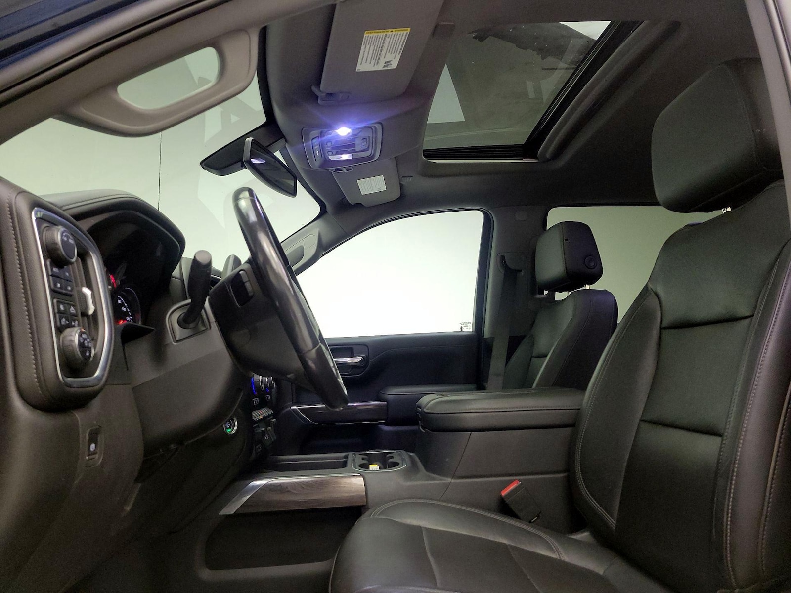 Sunroof(s) & Overhead Airbags