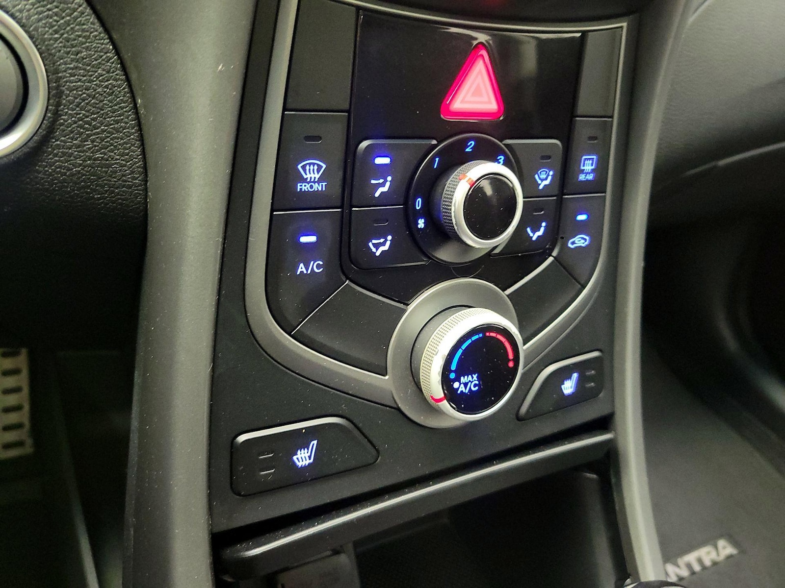 2015 Hyundai Elantra Sport - Photo 18