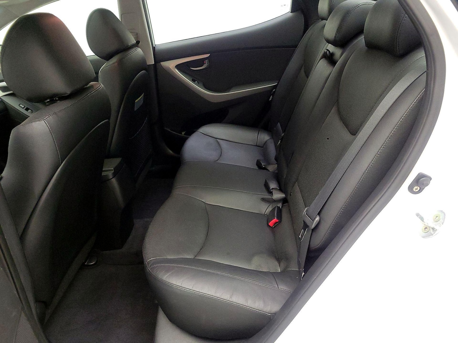 2015 Hyundai Elantra Sport - Photo 22
